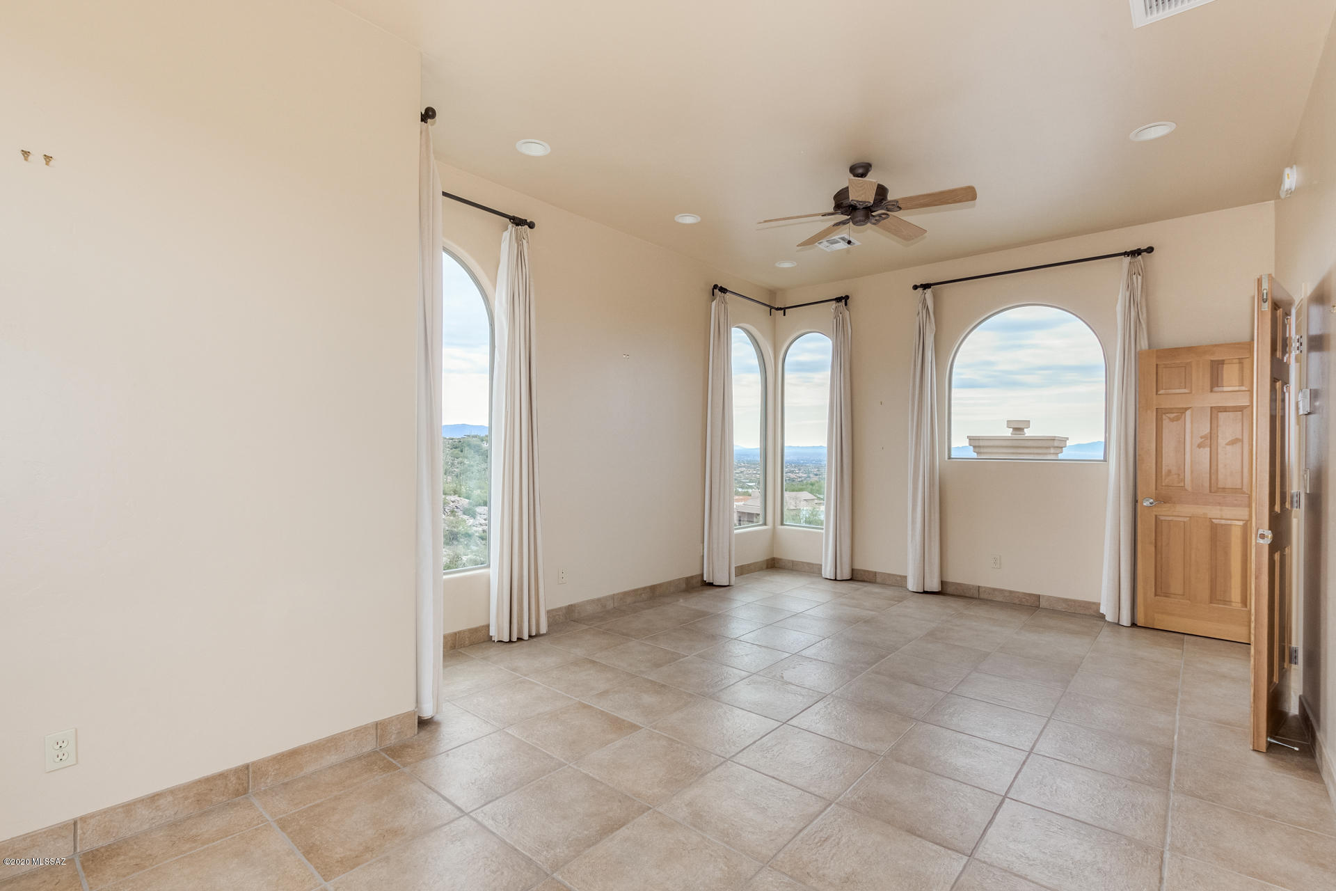 The Summit at Finger Rock (1-36) - Residential