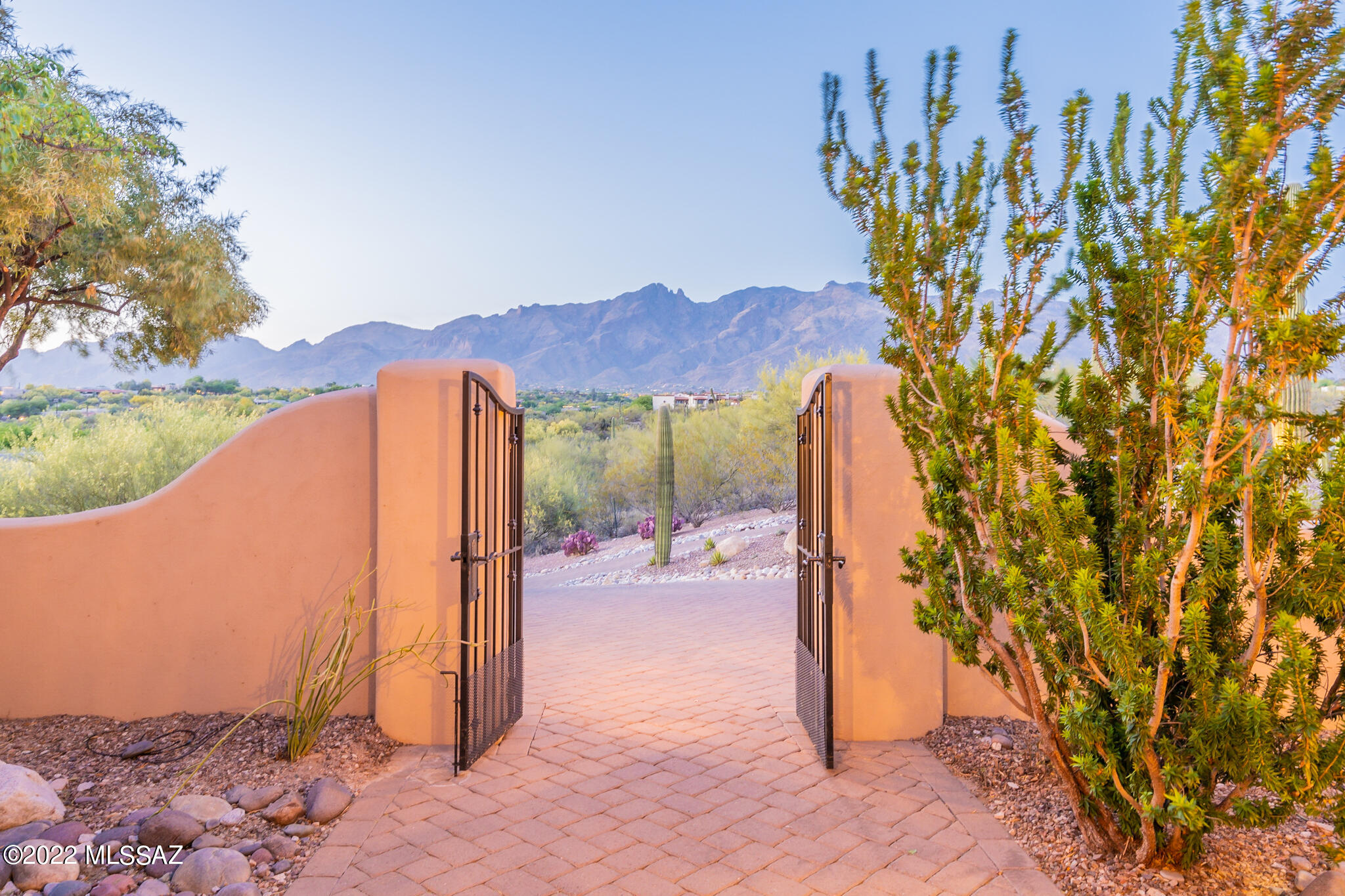 La Puerta On Hacienda Del Sol (1-10) - Residential