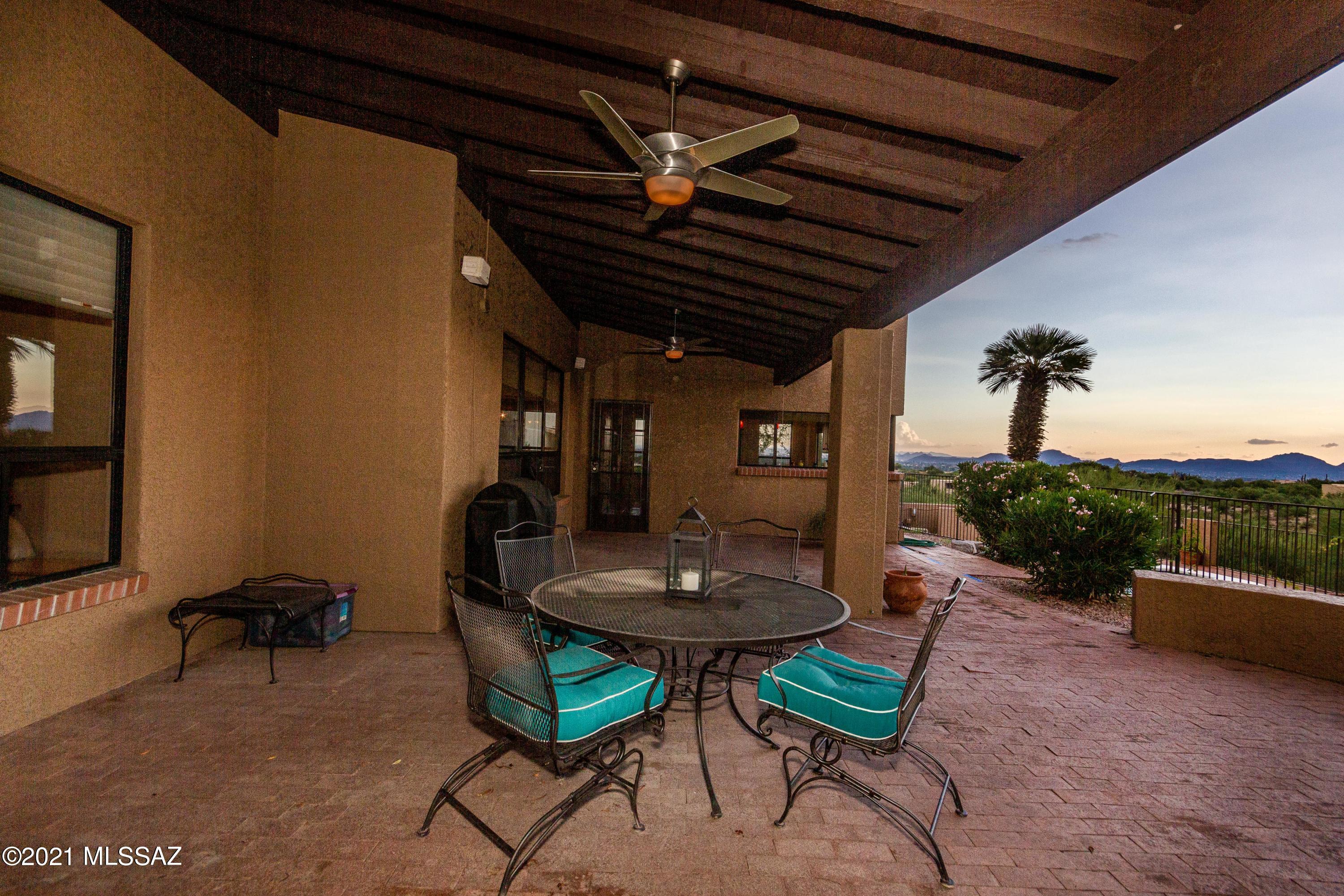 Las Alturas (1-167) - Residential