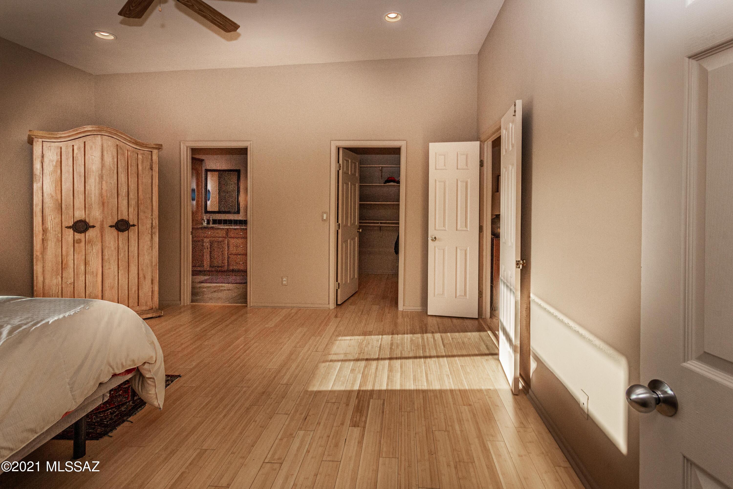 Las Alturas (1-167) - Residential