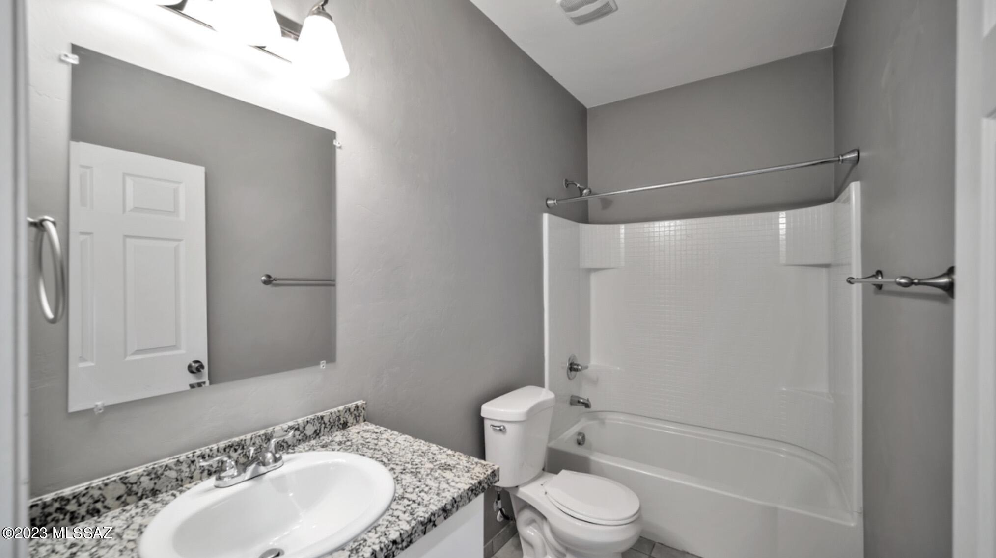Lincoln Park - Residential Lease