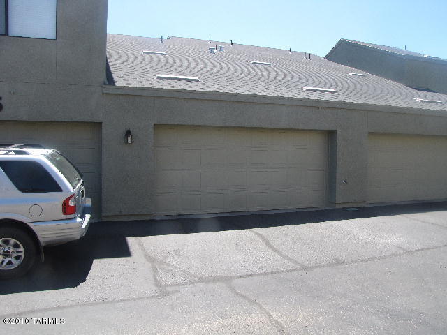 Mountain View Condos. (1-76) - Residential Lease