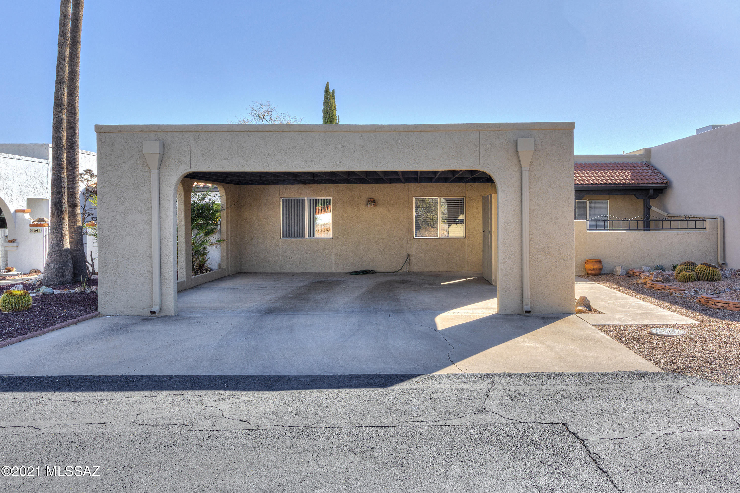 Green Valley Townhouses 4 - Residential