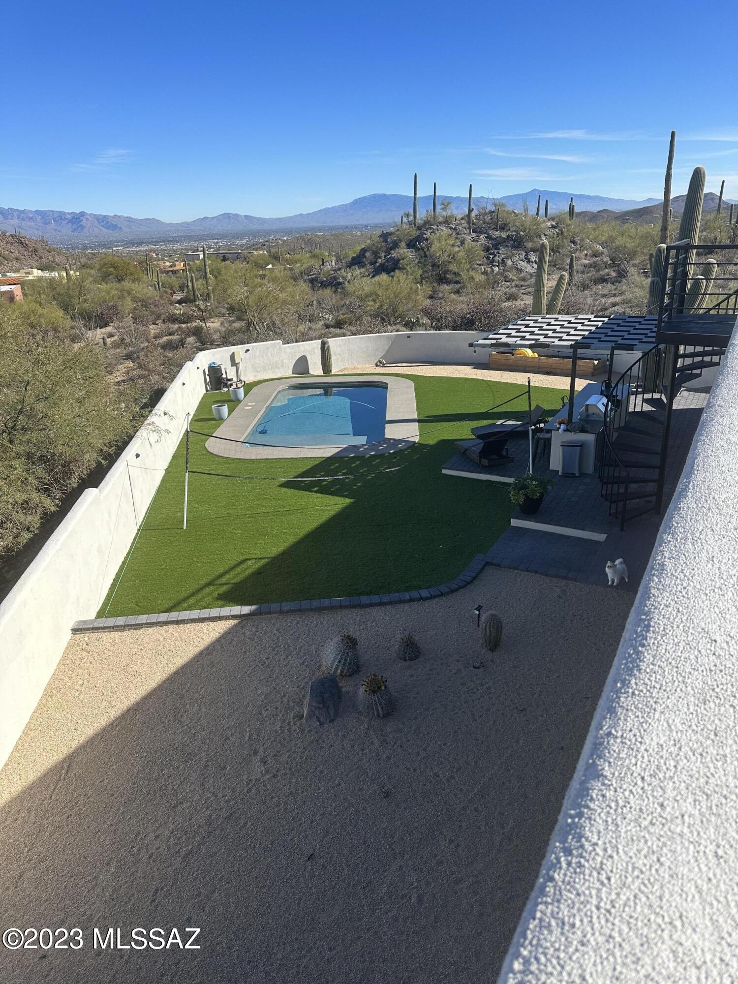 Casas Colina Cabo NO. 2 (68-96) - Residential