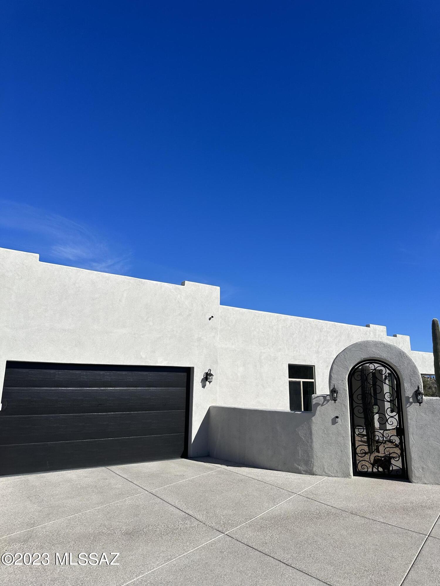 Casas Colina Cabo NO. 2 (68-96) - Residential