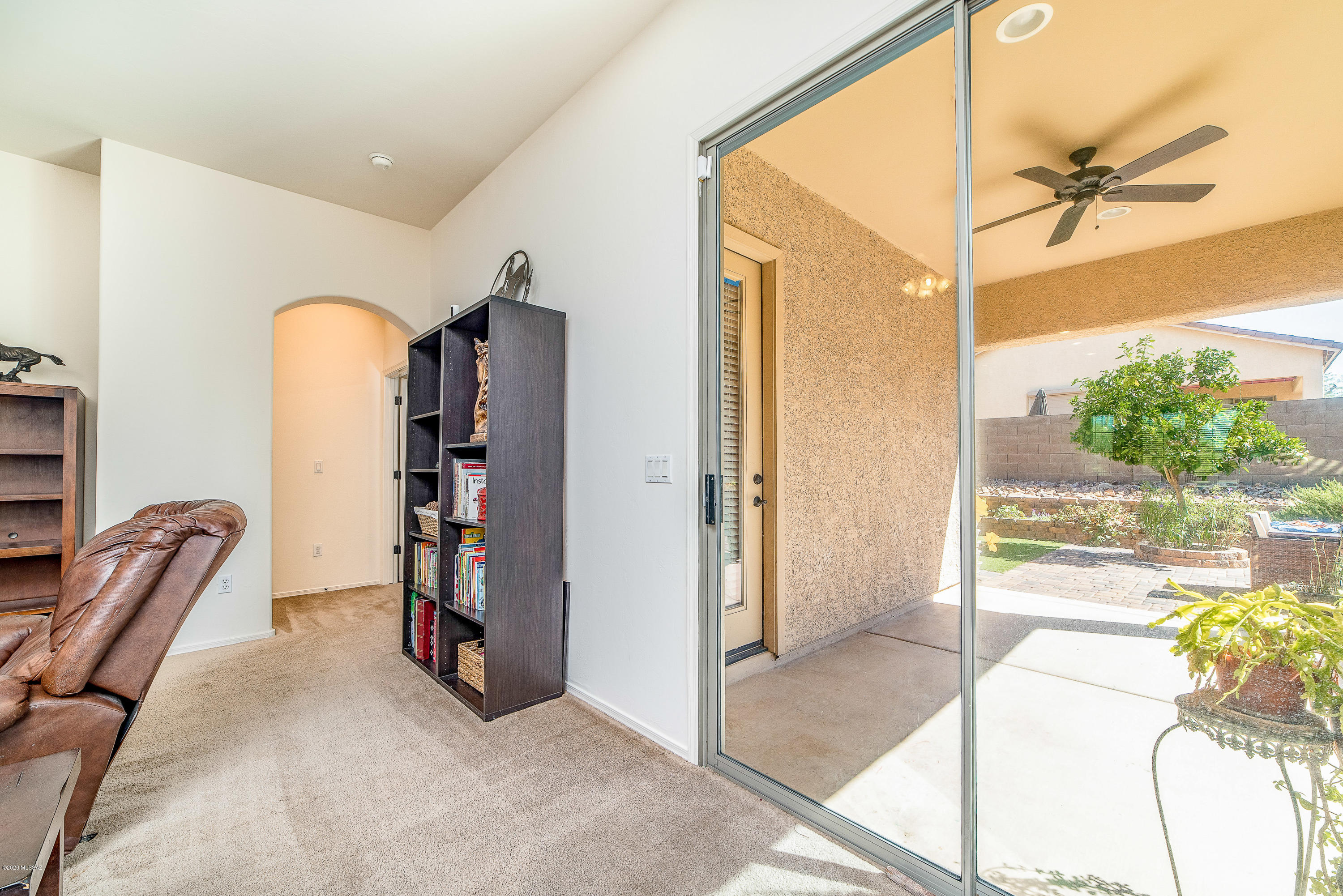 Rancho Vistoso NGHB 10 PCLS S,U & V - Residential