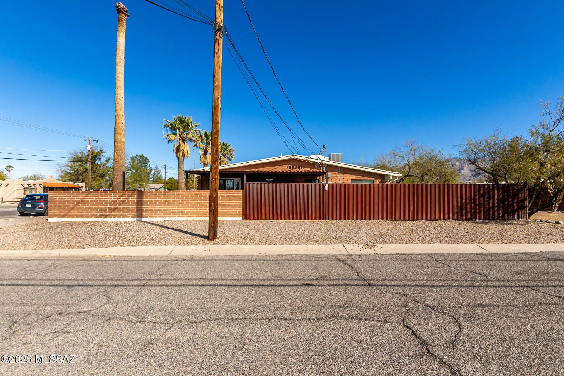 Unsubdivided - Residential Income