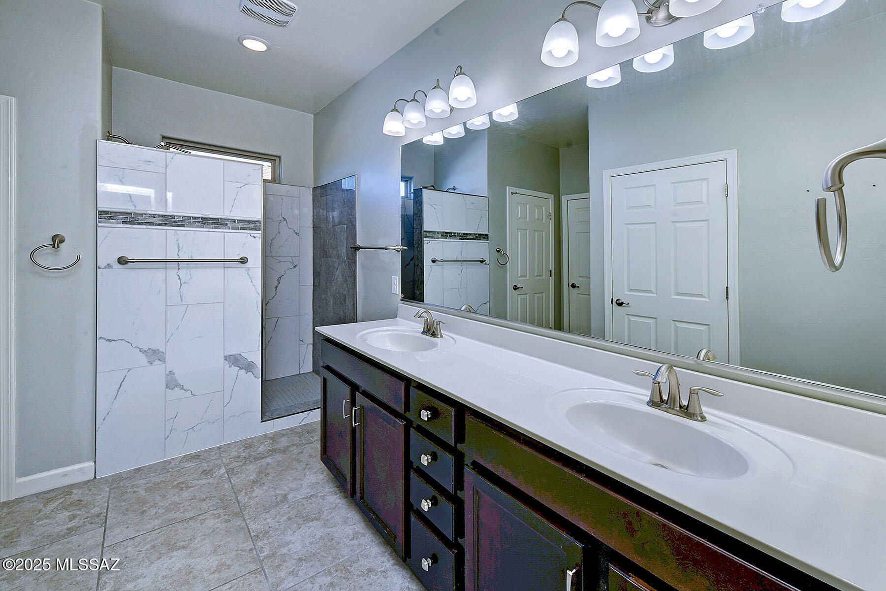 New Tucson Unit NO. 5 (1-312) - Residential