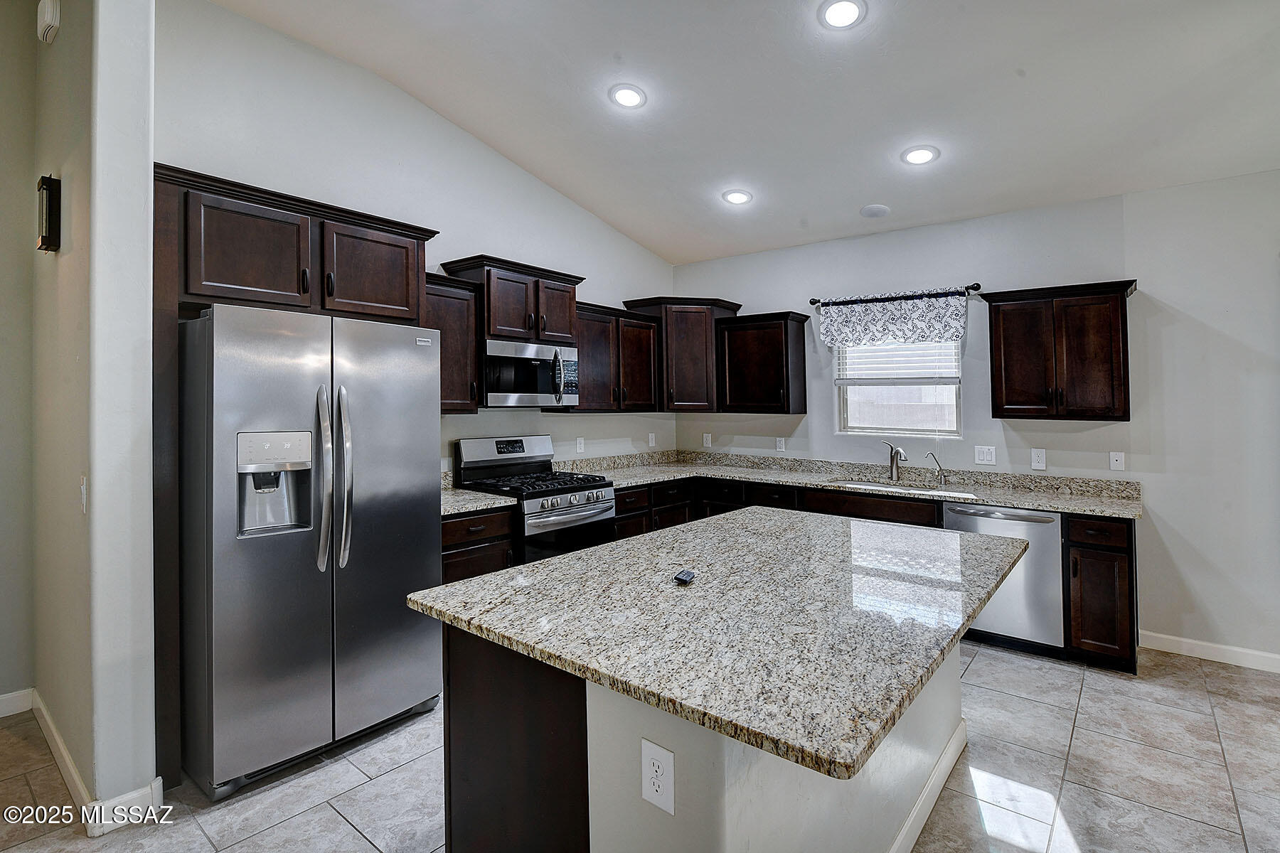 New Tucson Unit NO. 5 (1-312) - Residential