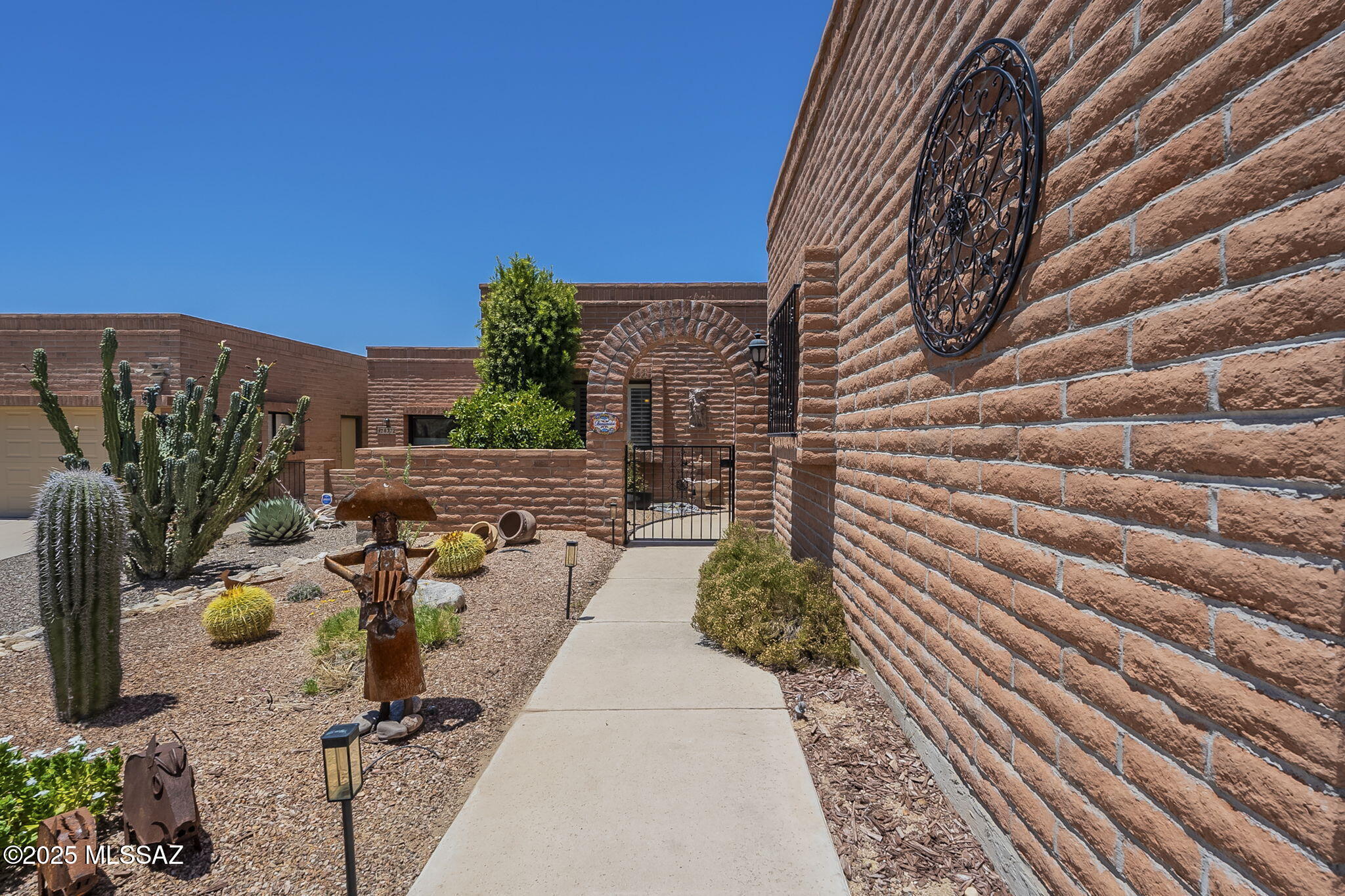 8770 N Coral Ridge Loop