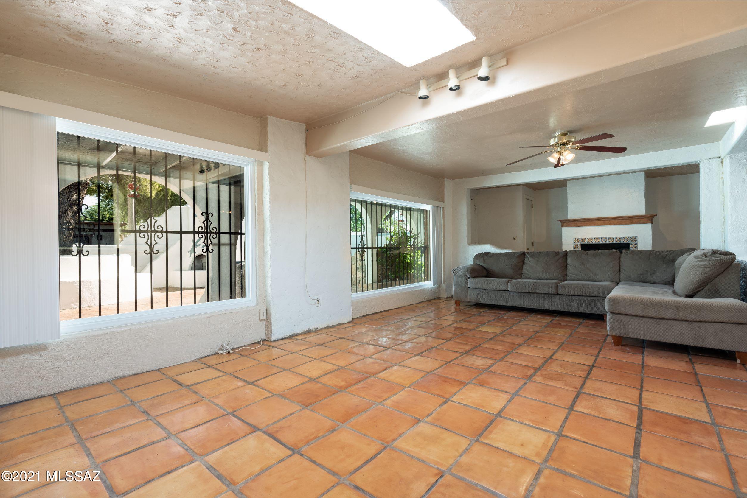 El Rio Park - Residential