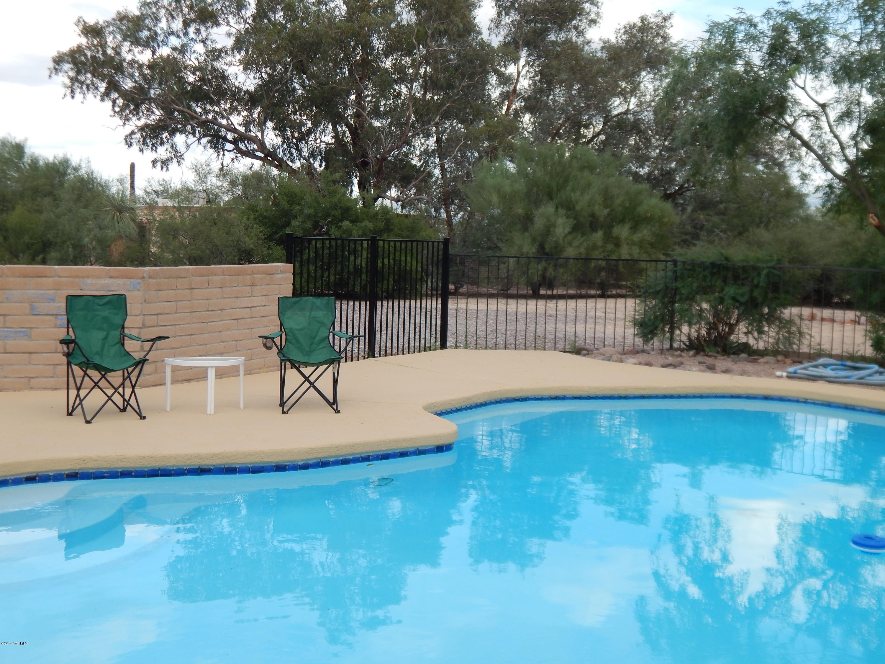 Las Quintas De Santo Tomas - Residential
