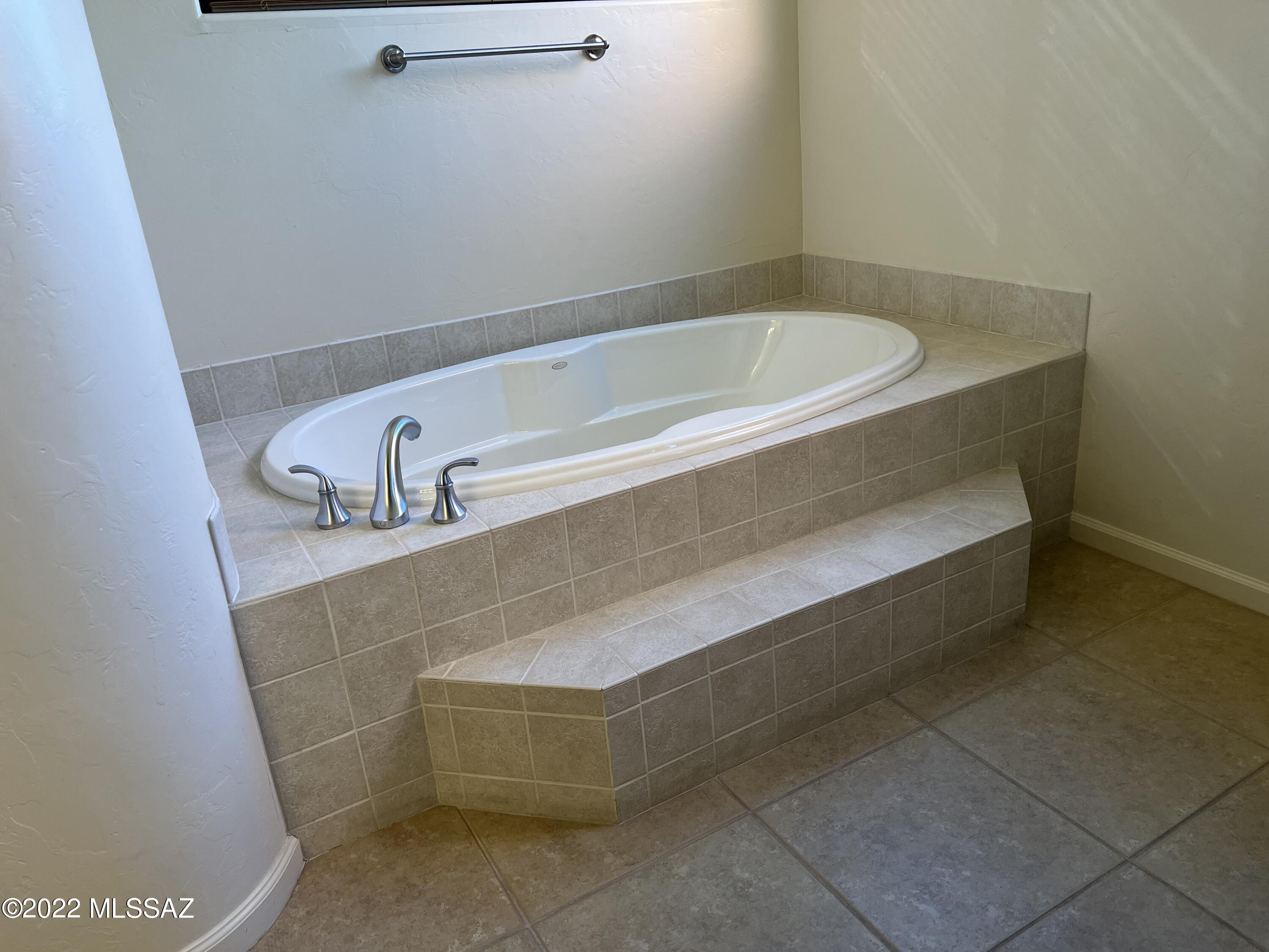Outpost Estates (1-12) - Residential