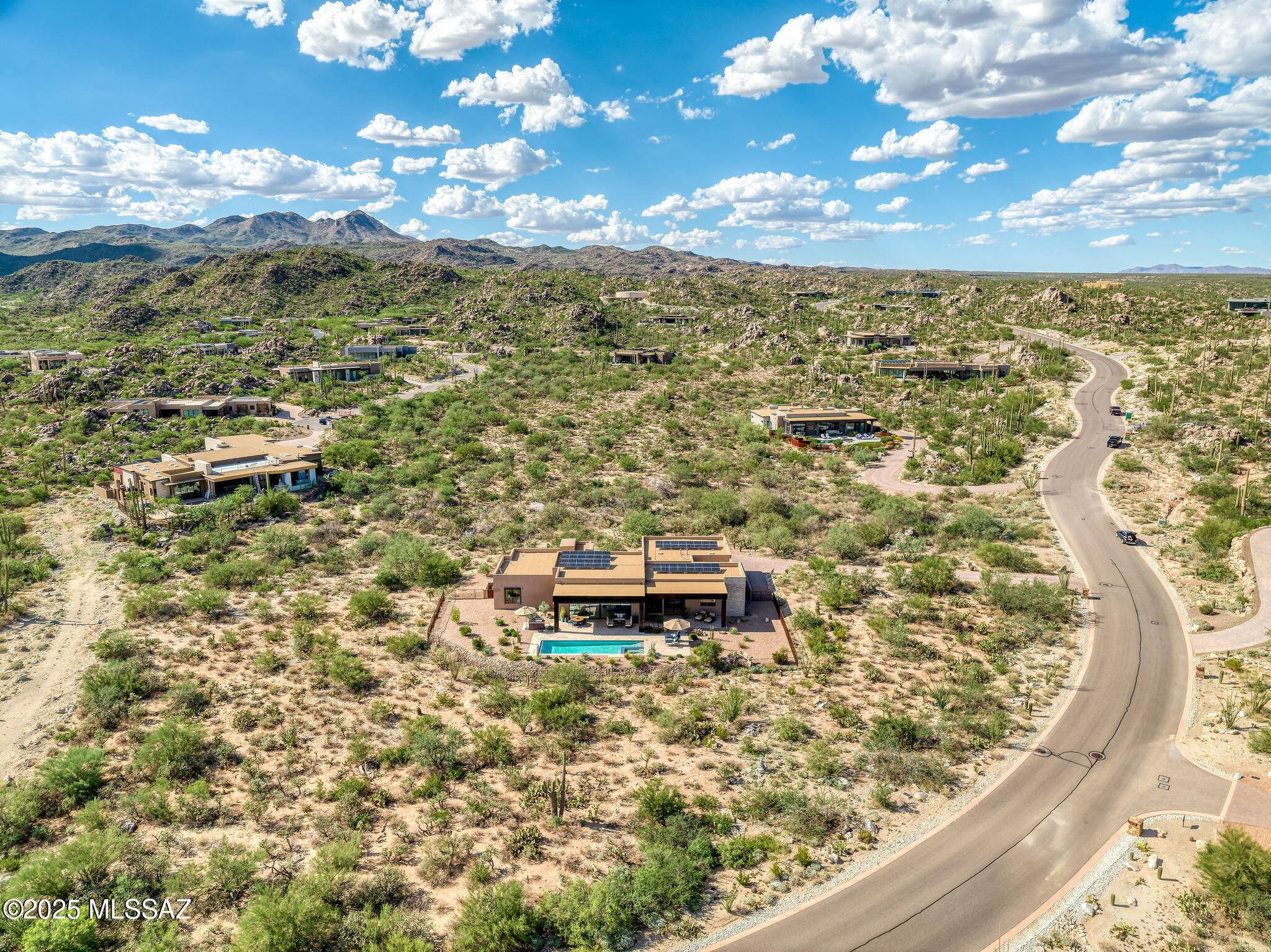 1814 W Tortolita Mountain Circle