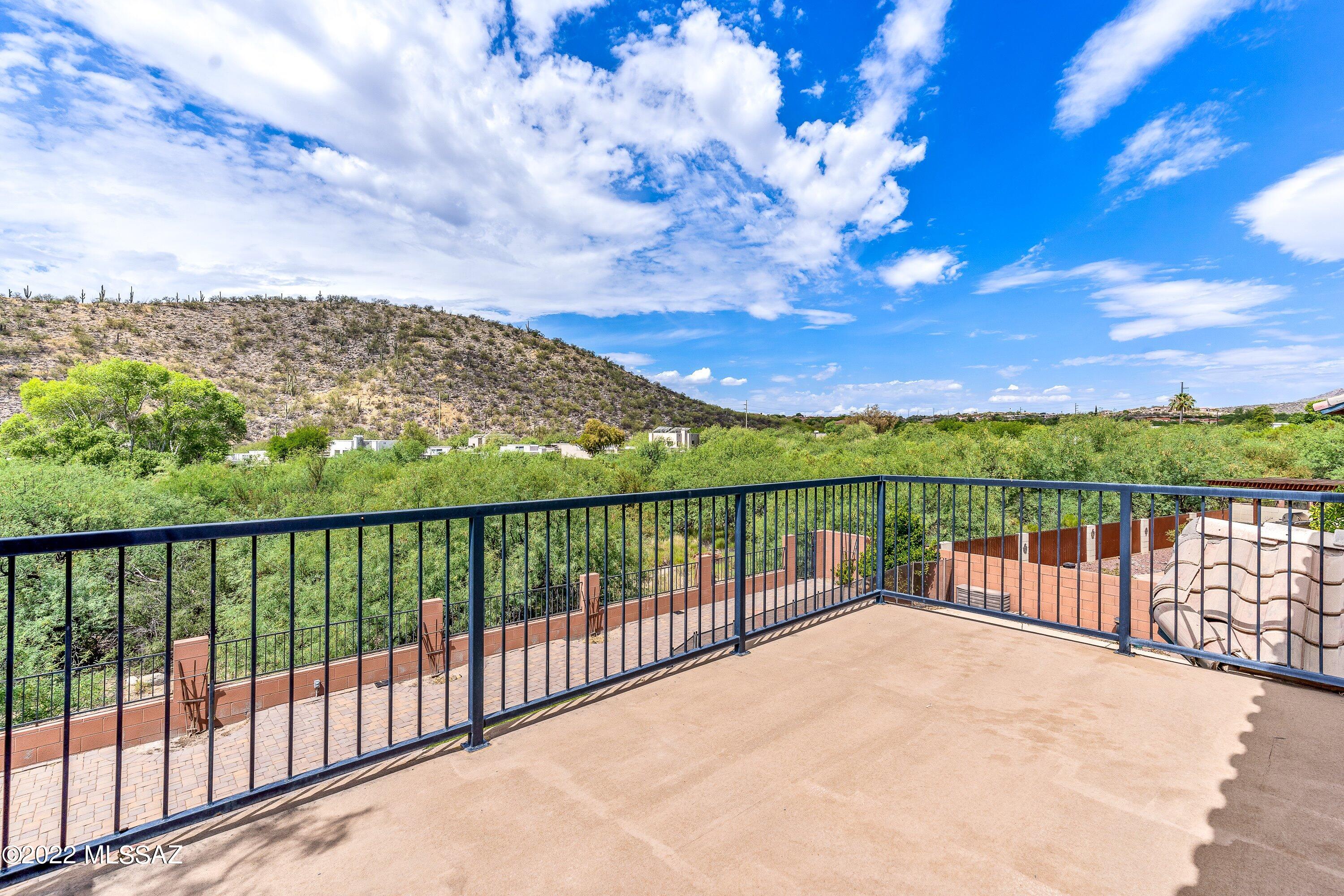 Tierra Santa (1-126) - Residential Lease