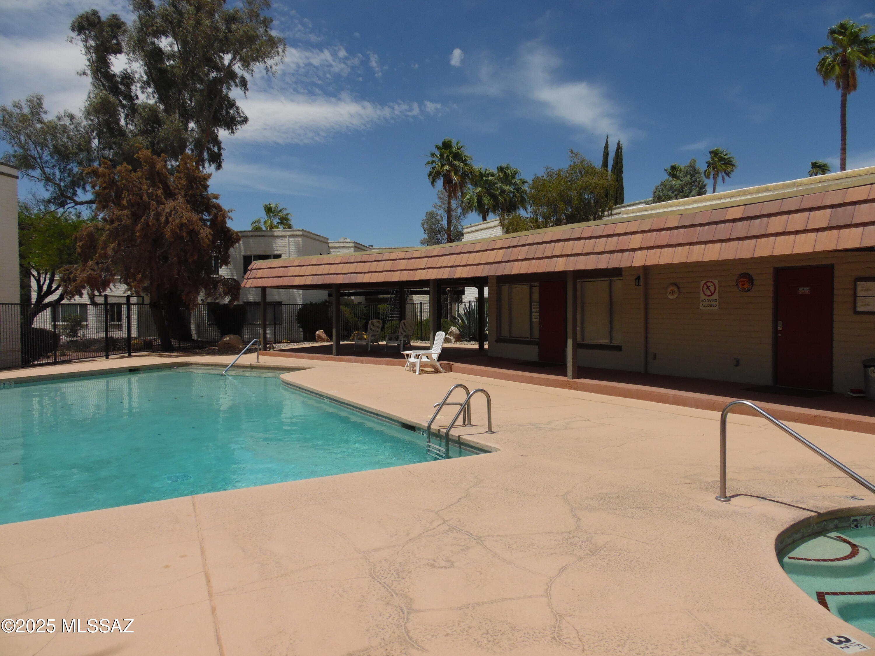 Tucson, Arizona 85710, United States, 2 Bedrooms Bedrooms, ,2 BathroomsBathrooms,Residential,Active,138728