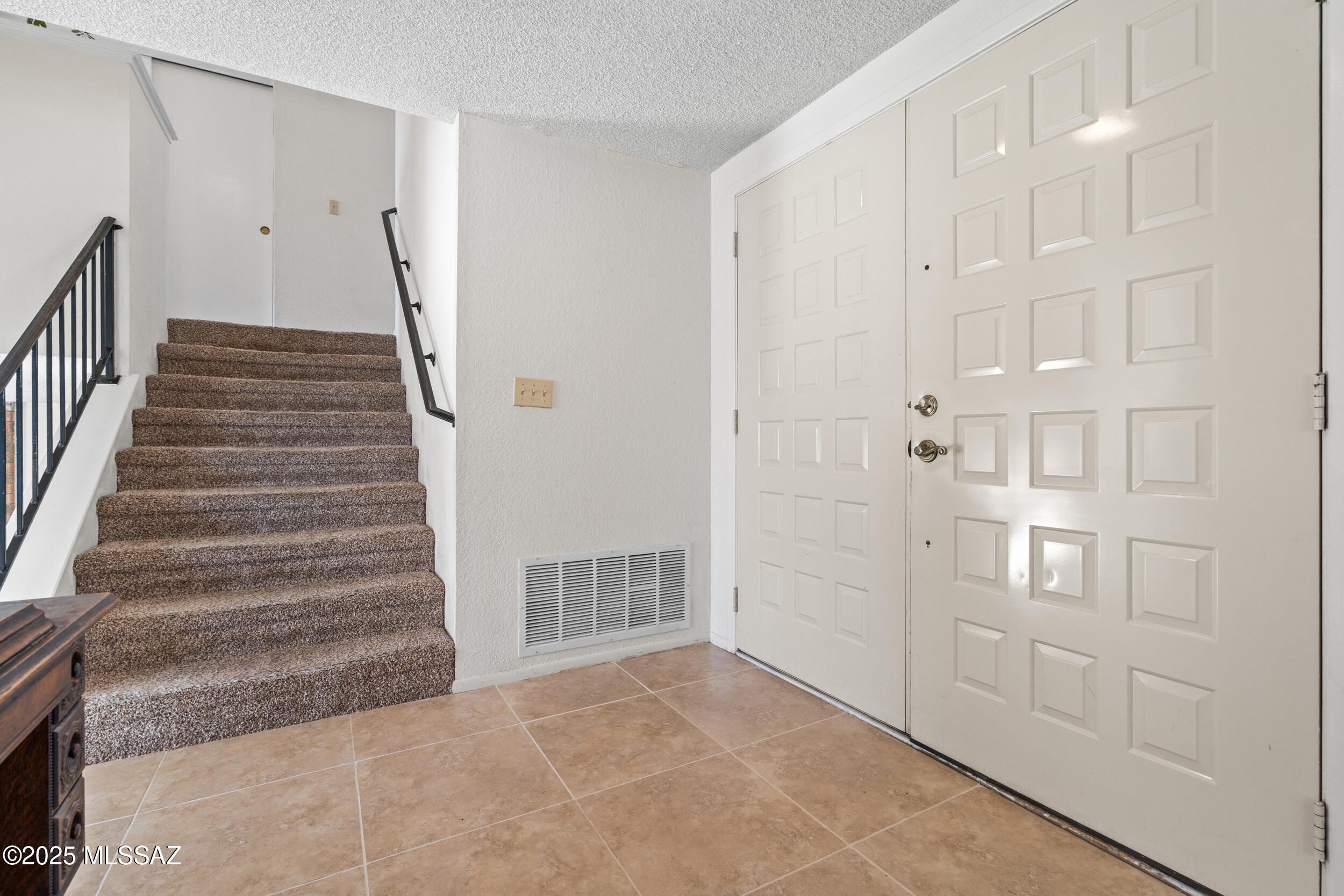 Mission West (1-370) - Residential