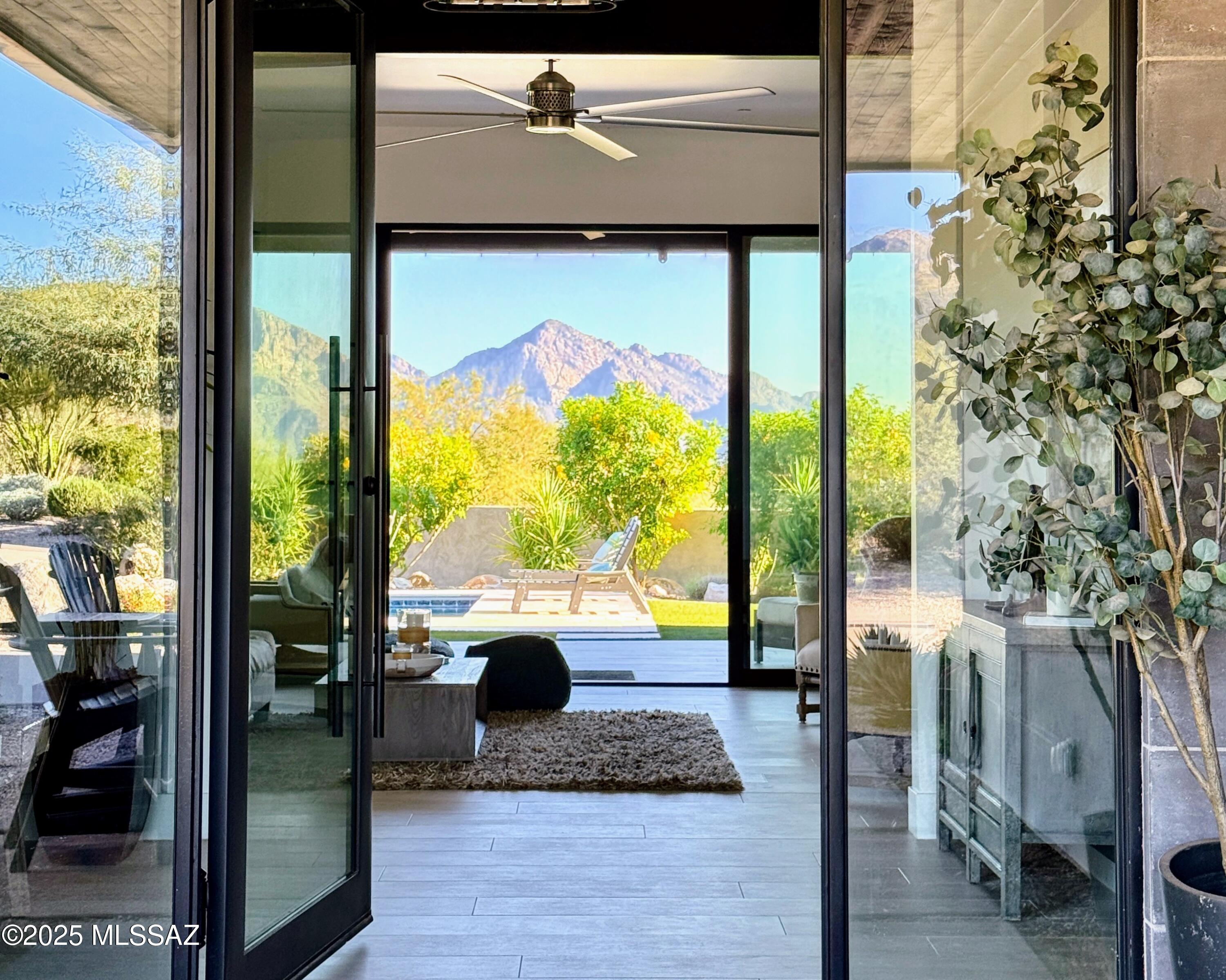 725 W Tortolita Mountain Ci W