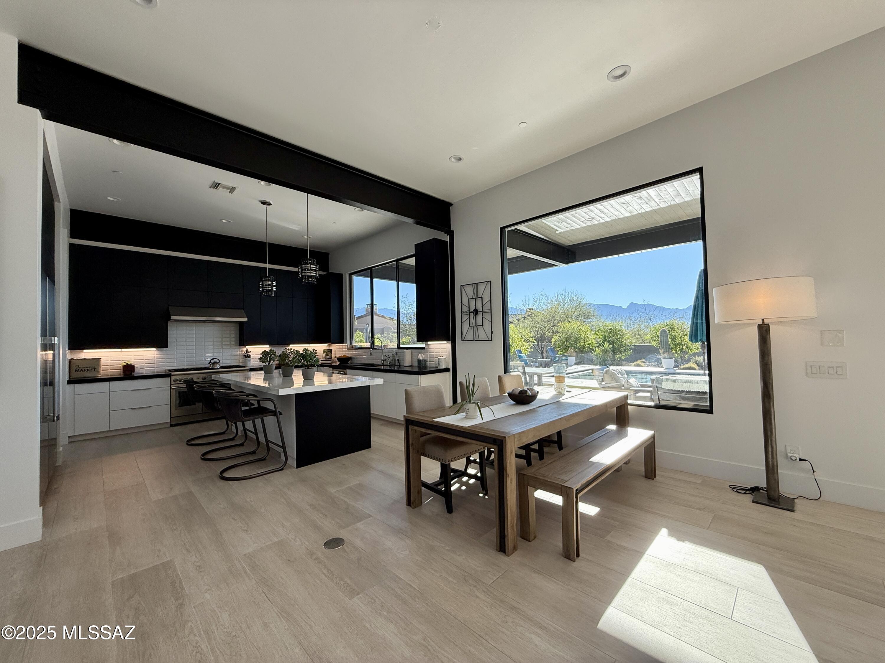 725 W Tortolita Mountain Ci W