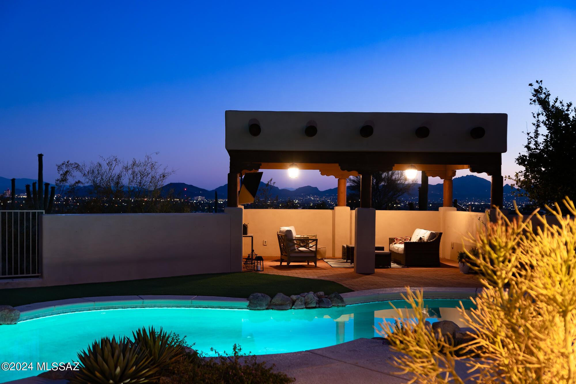 La Puerta On Hacienda Del Sol (1-10) - Residential