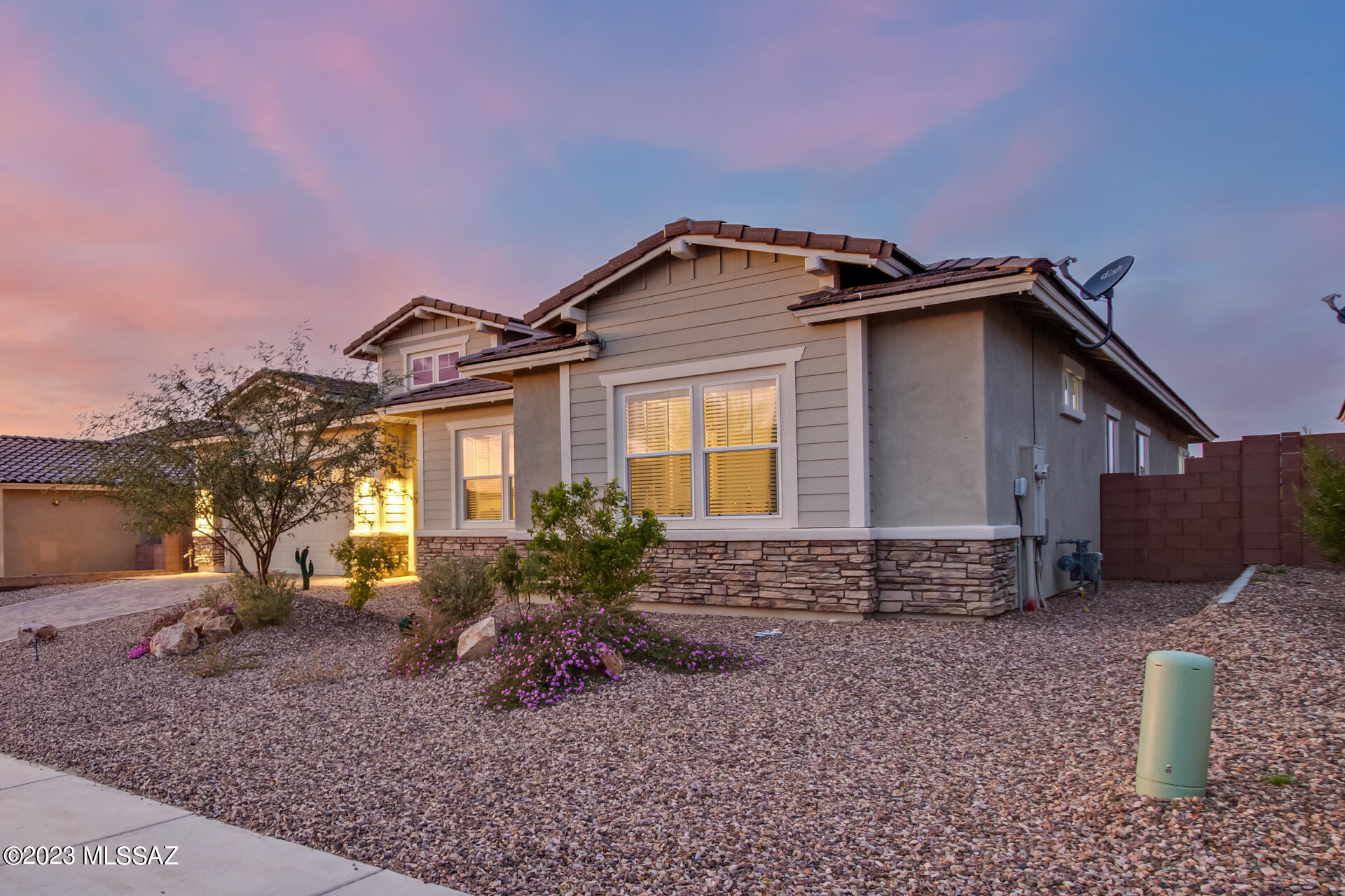 Blue Agave At Dove Mountain - Residential