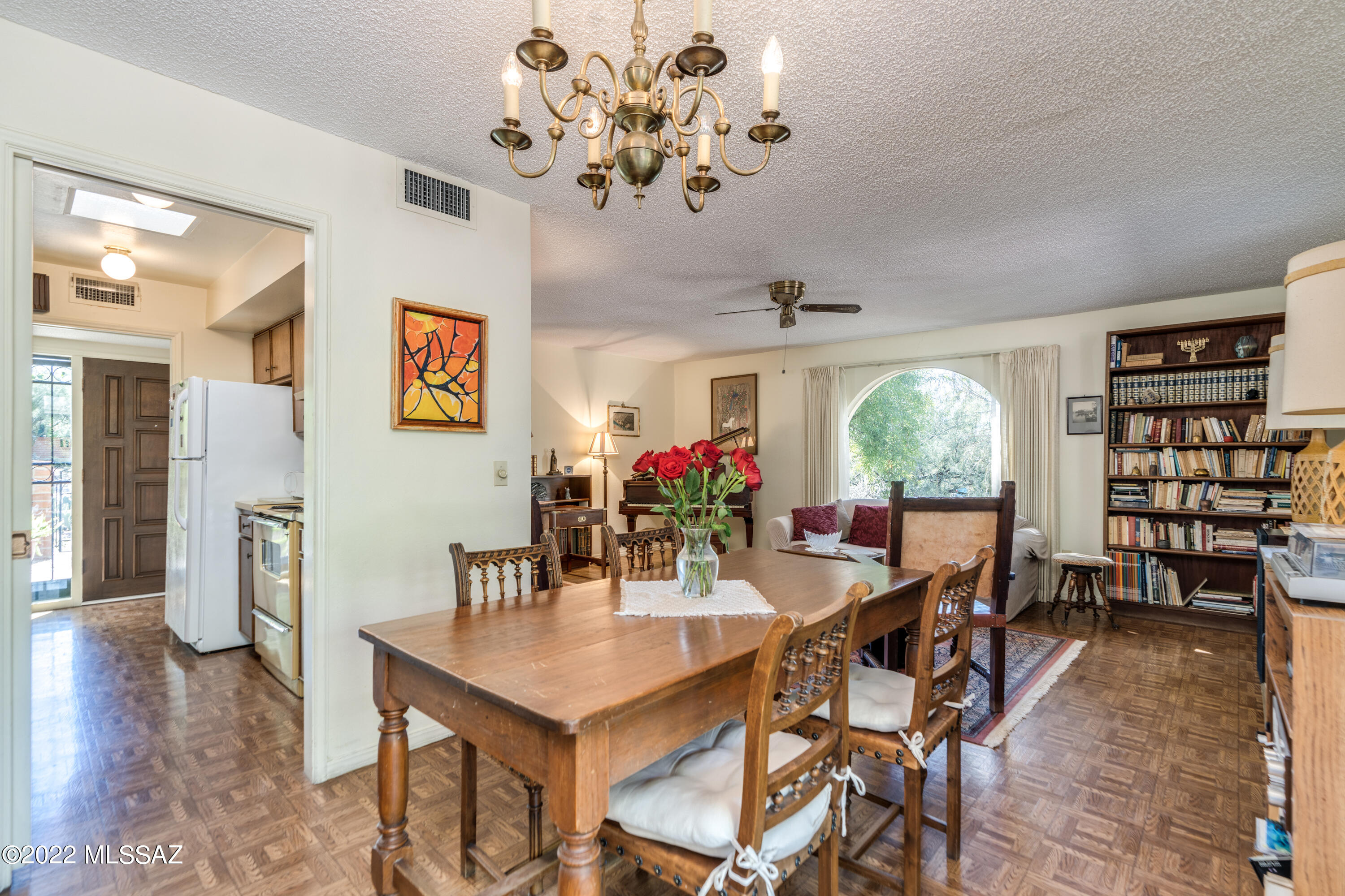 Catalina Pueblo (1-34) - Residential
