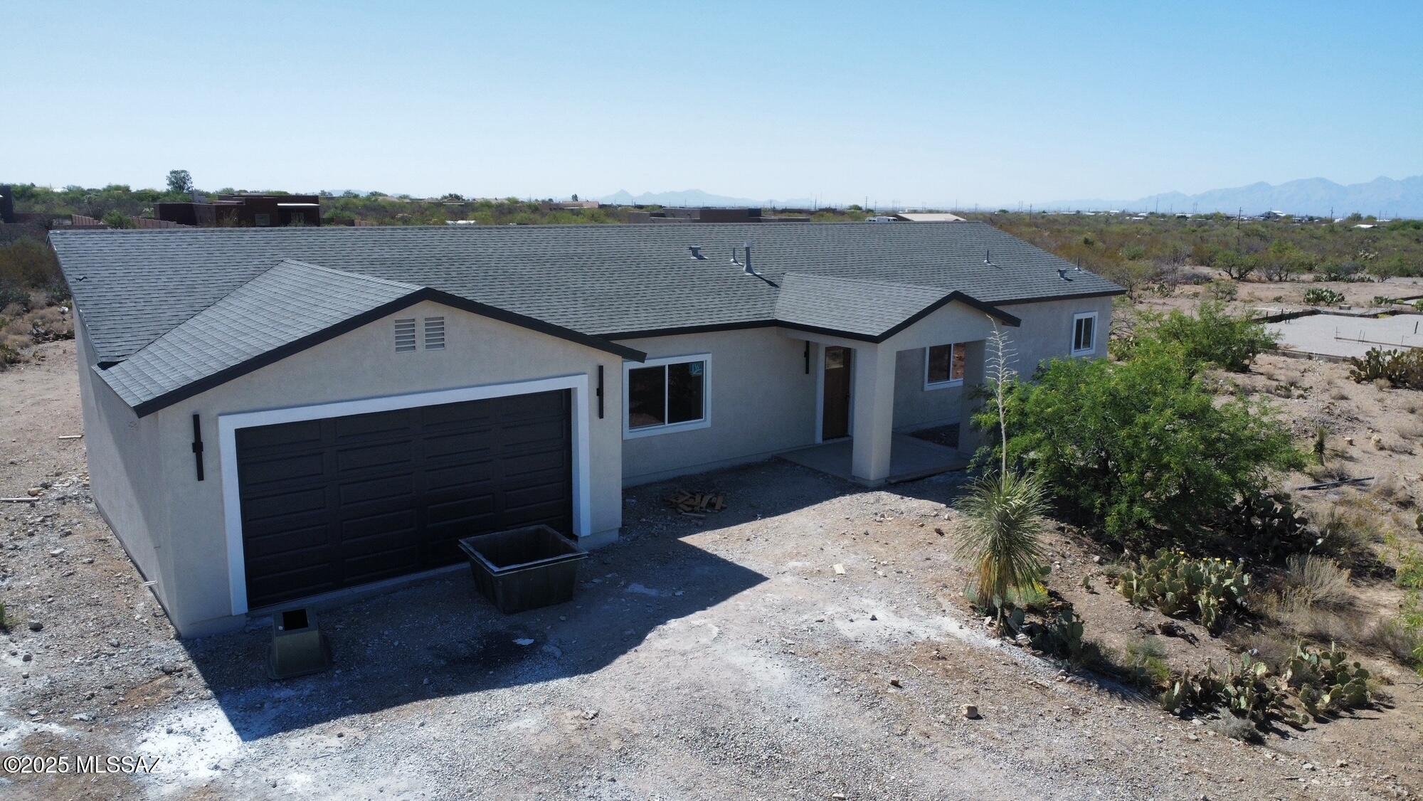 3723 E Wetstones Road