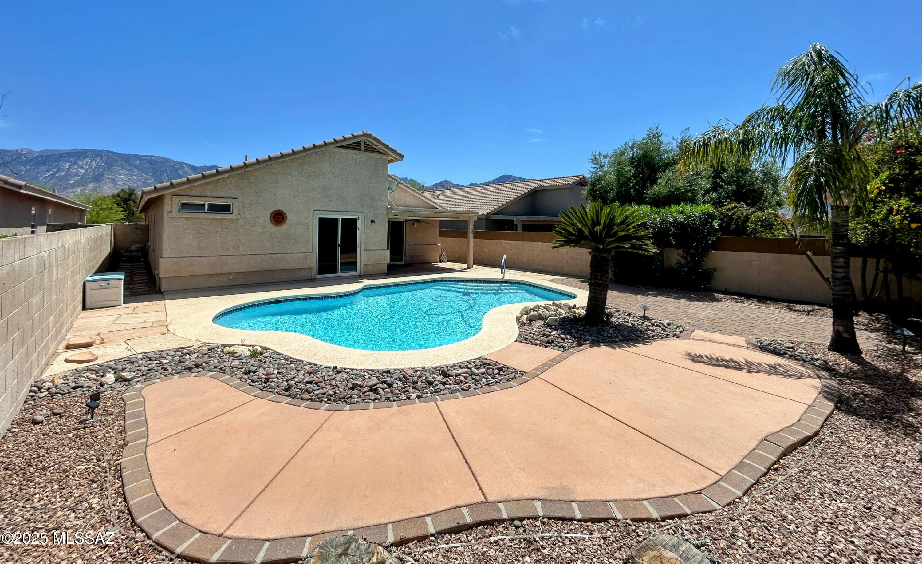 13231 N Mortar Pestle Court
