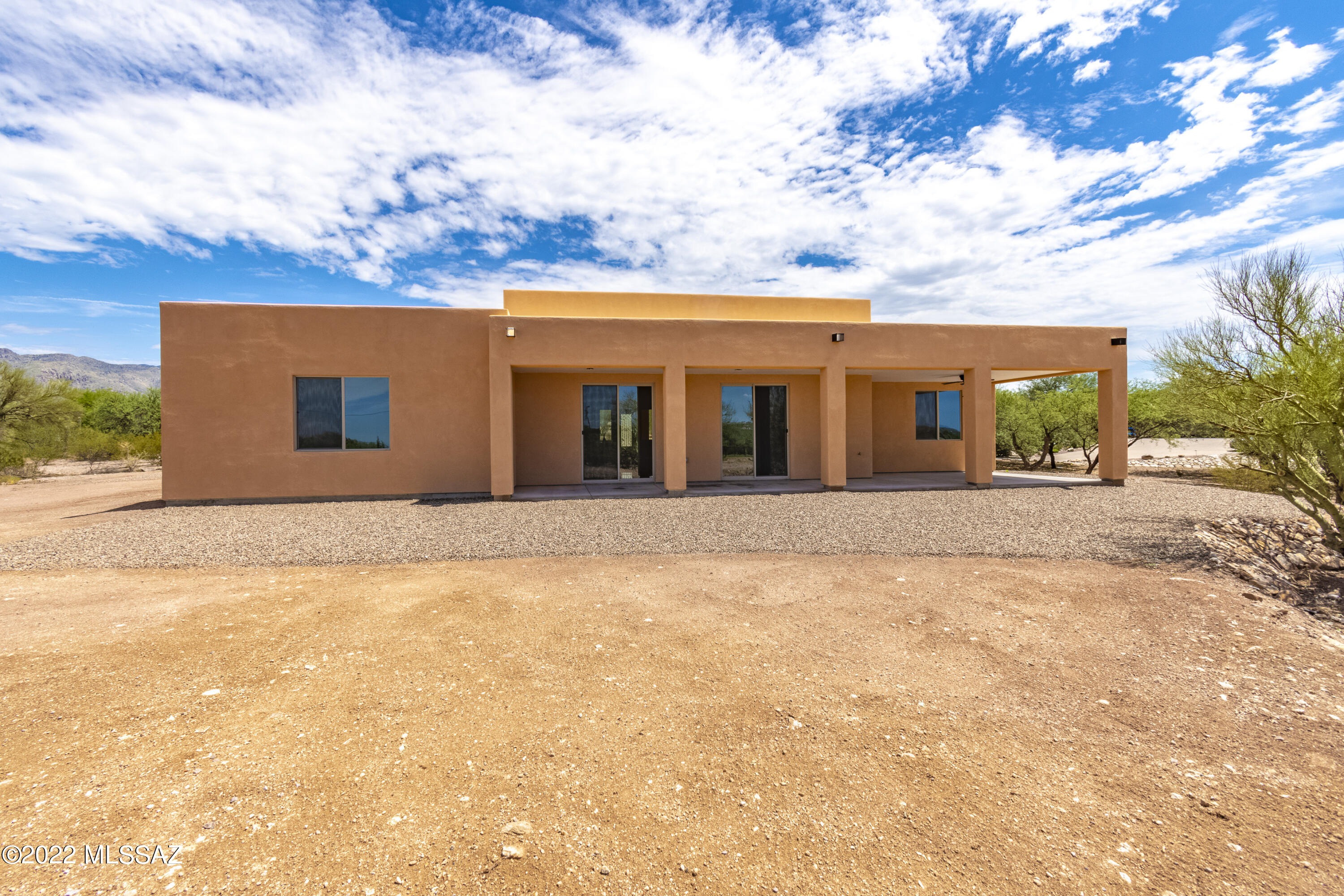 Hacienda De Tanque Verde (1-12) - Residential