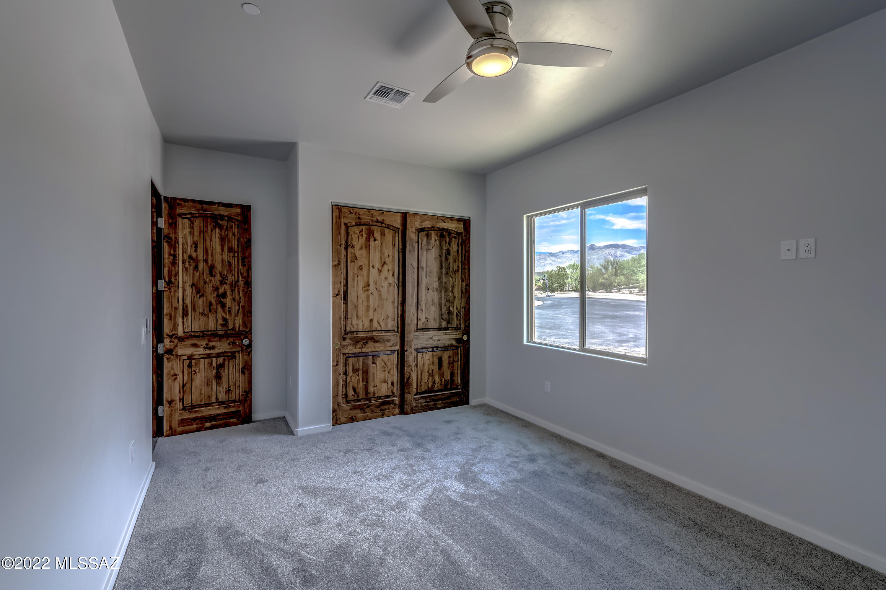 Hacienda De Tanque Verde (1-12) - Residential