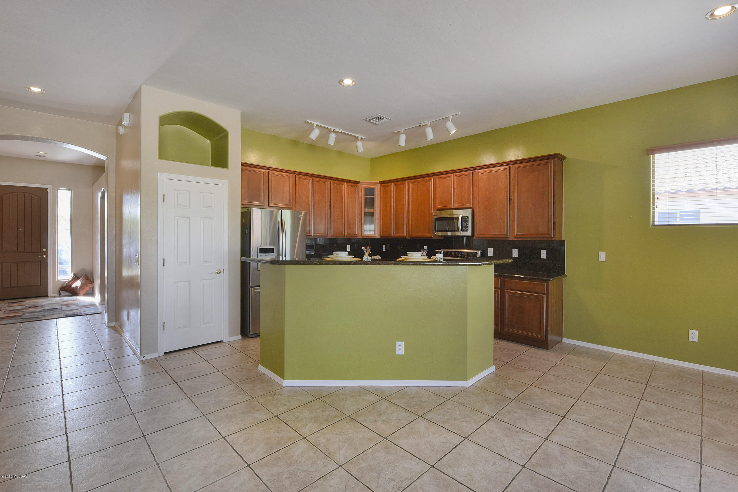 Continental Reserve Blk. 16B (1-86) - Residential