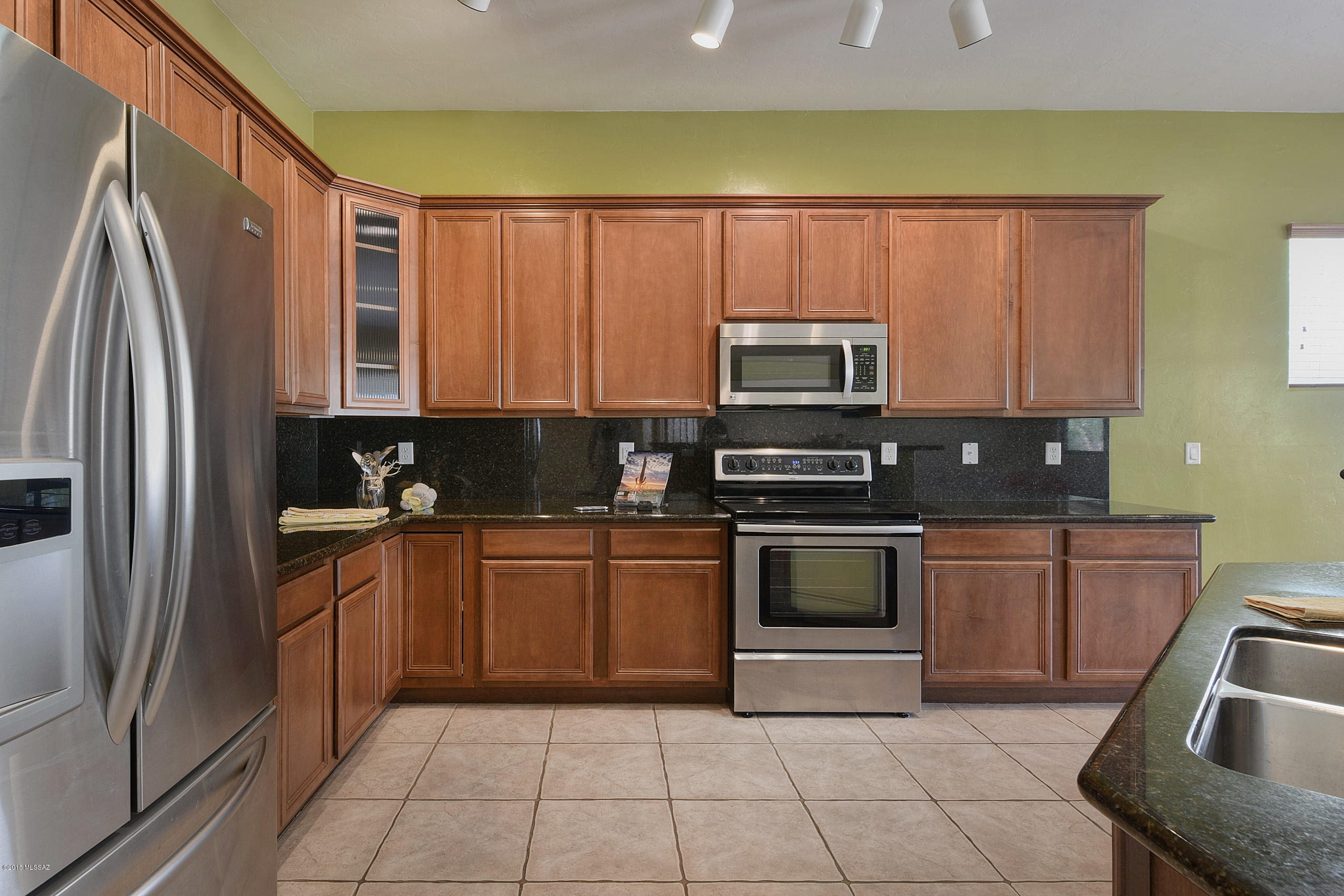 Continental Reserve Blk. 16B (1-86) - Residential