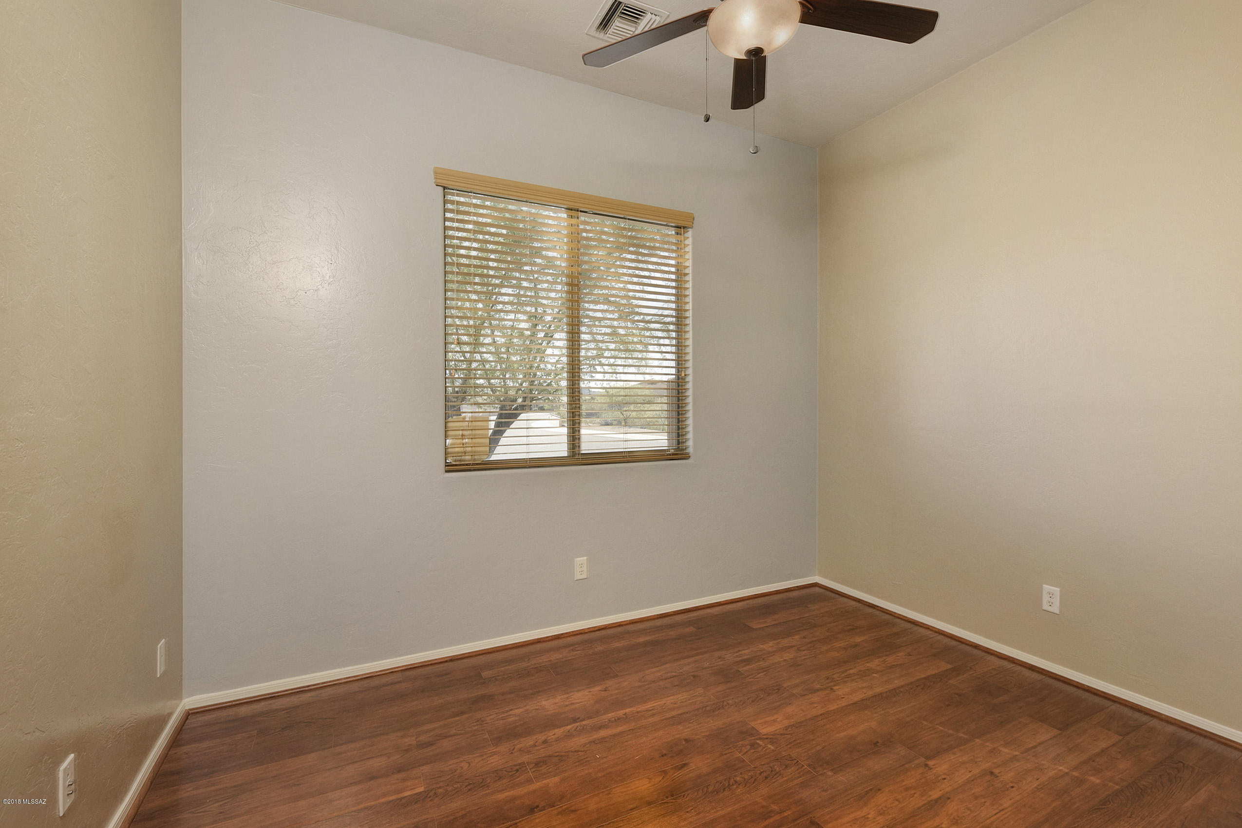 Continental Reserve Blk. 16B (1-86) - Residential