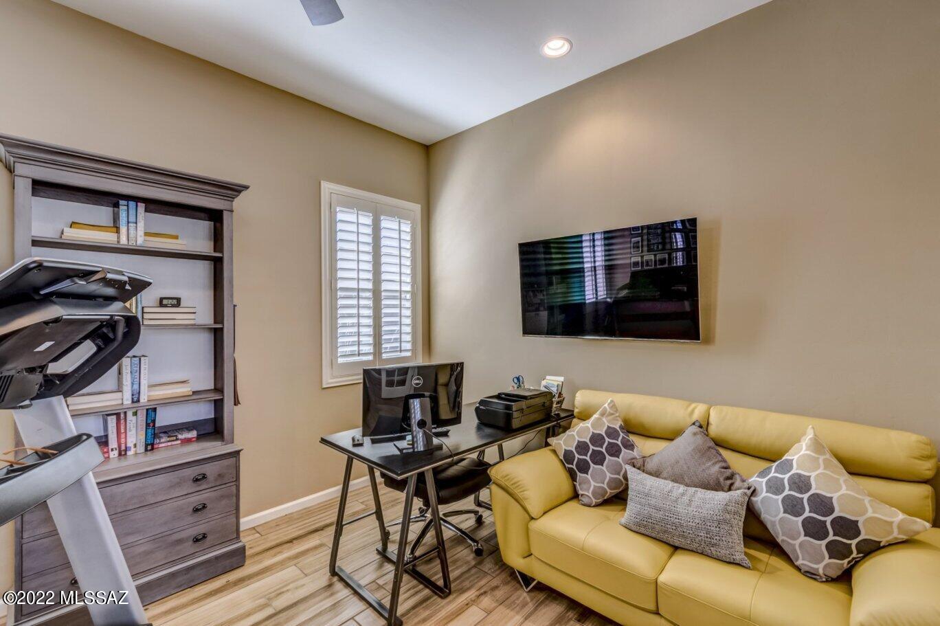 Golden Barrel Place At Dove Mountain SQ20141710079 - Residential