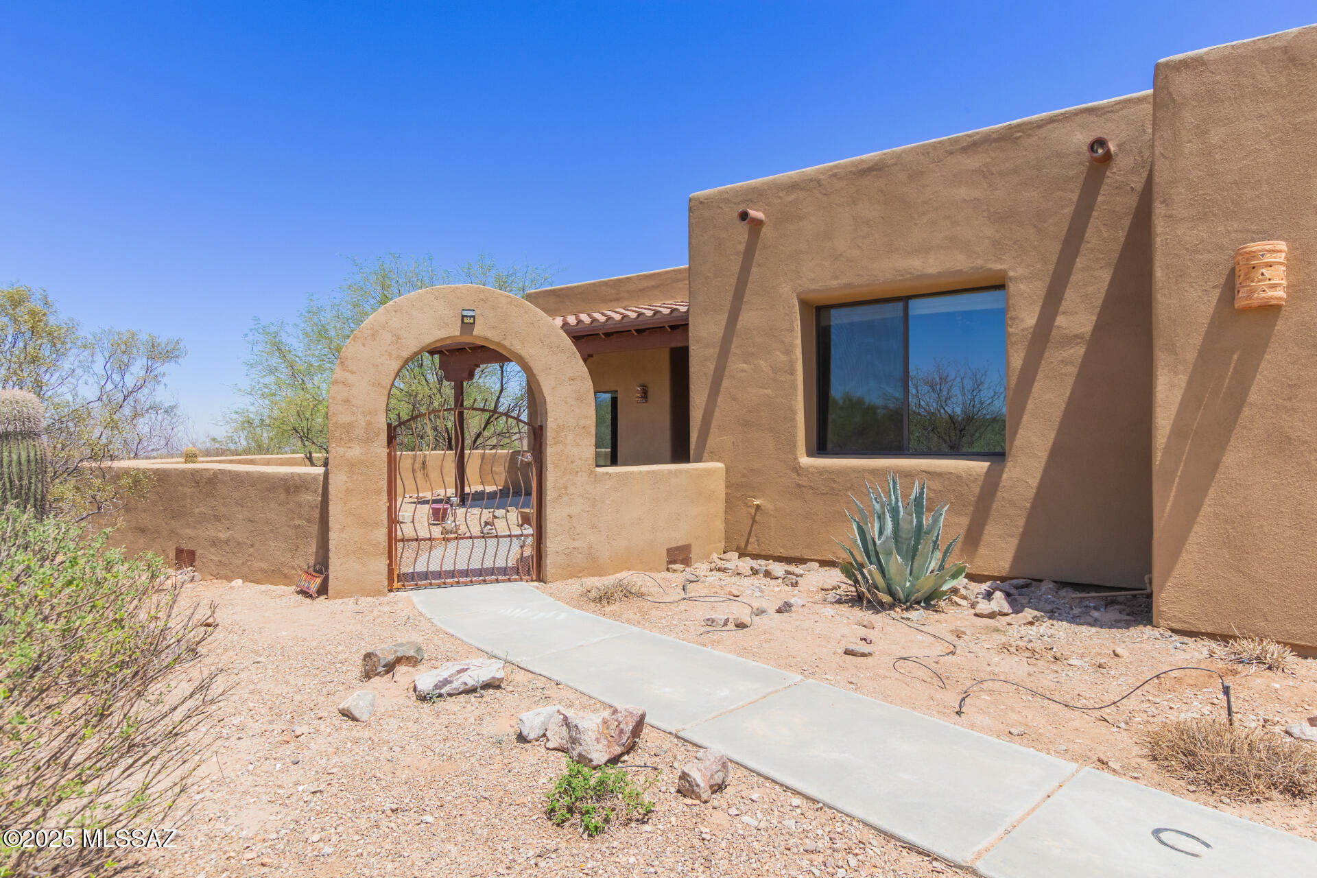 14421 E Lochel Canyon Trail
