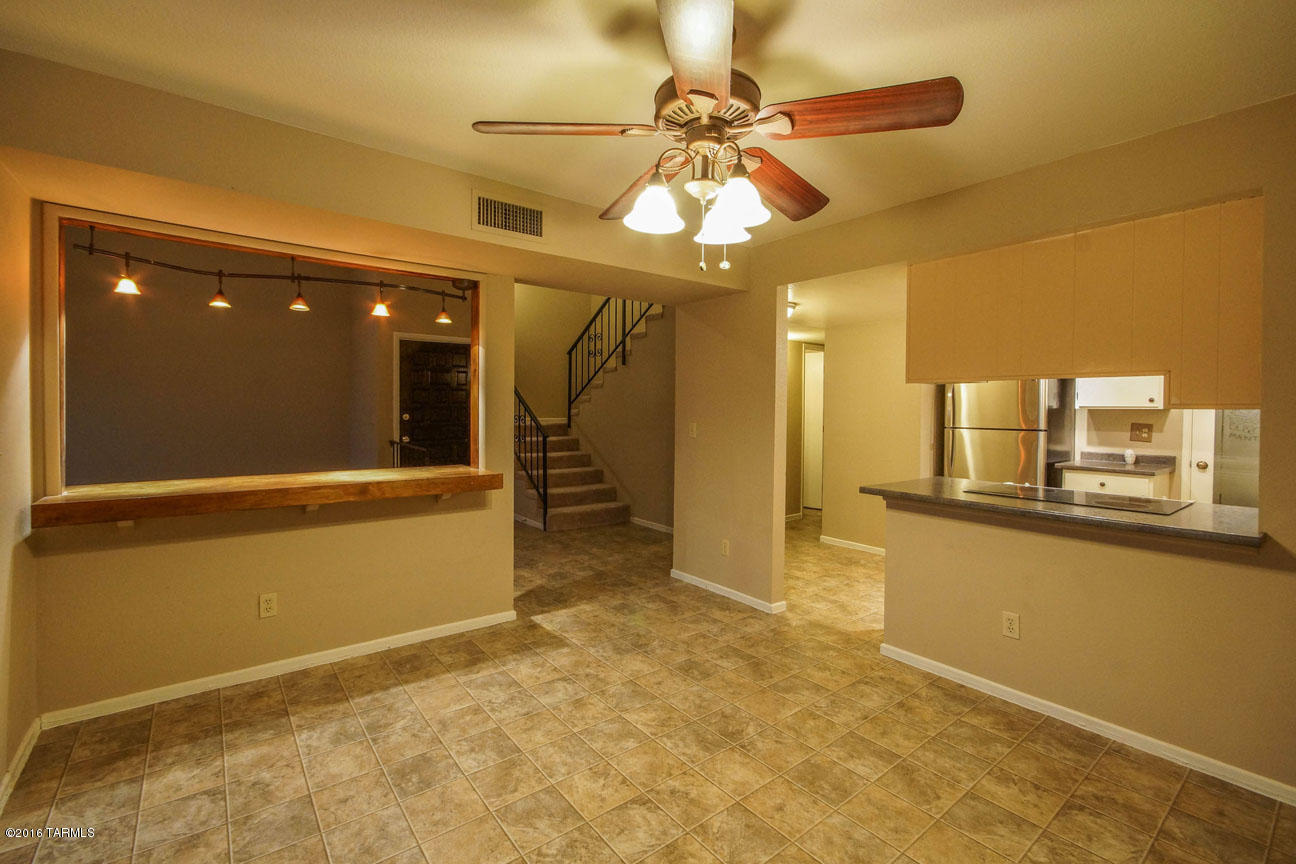 Pantano Townhomes II (1-92) - Residential Lease