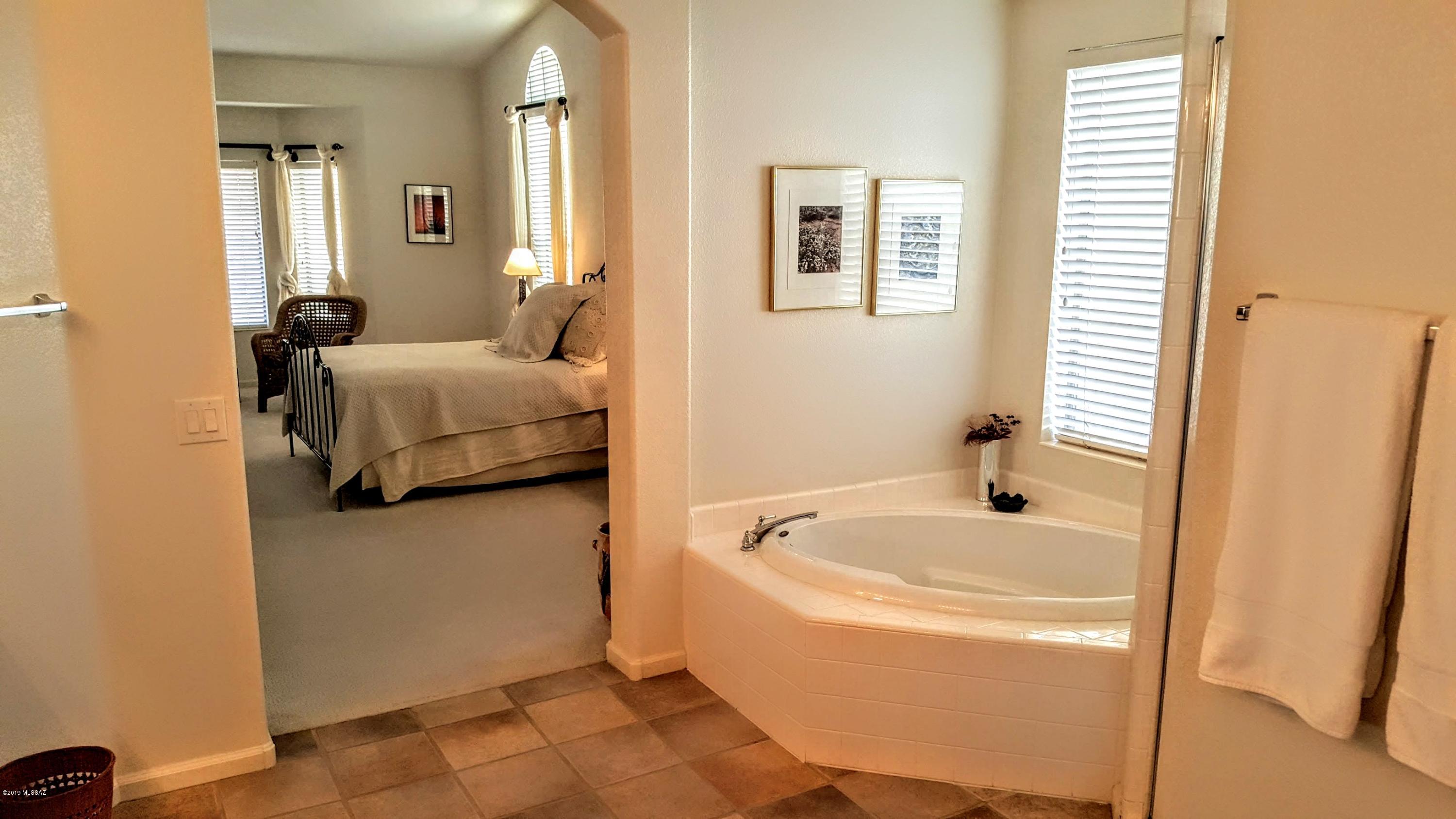 Saddlebrooke - Residential Lease