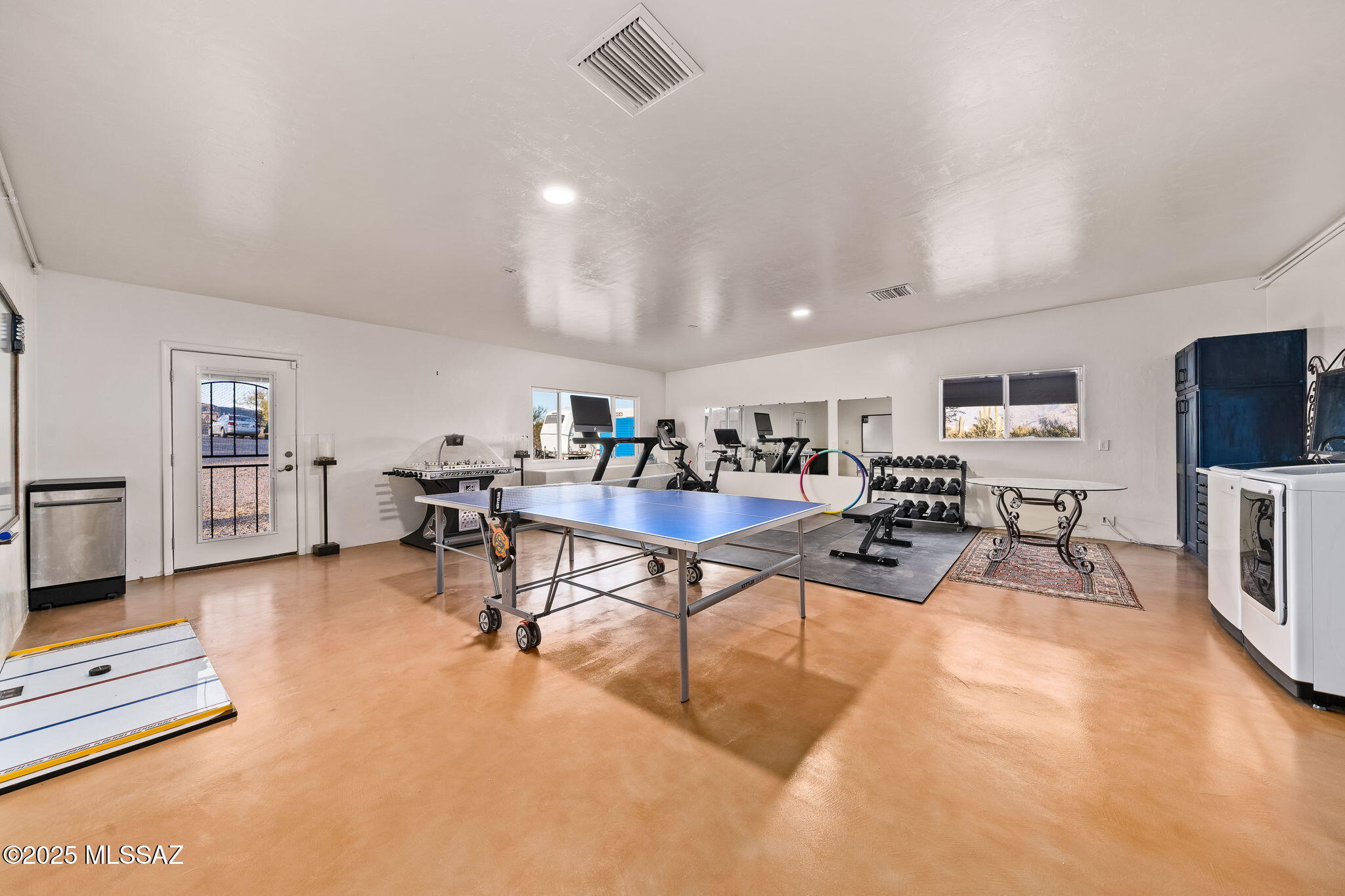 La Cholla Airpark - Residential