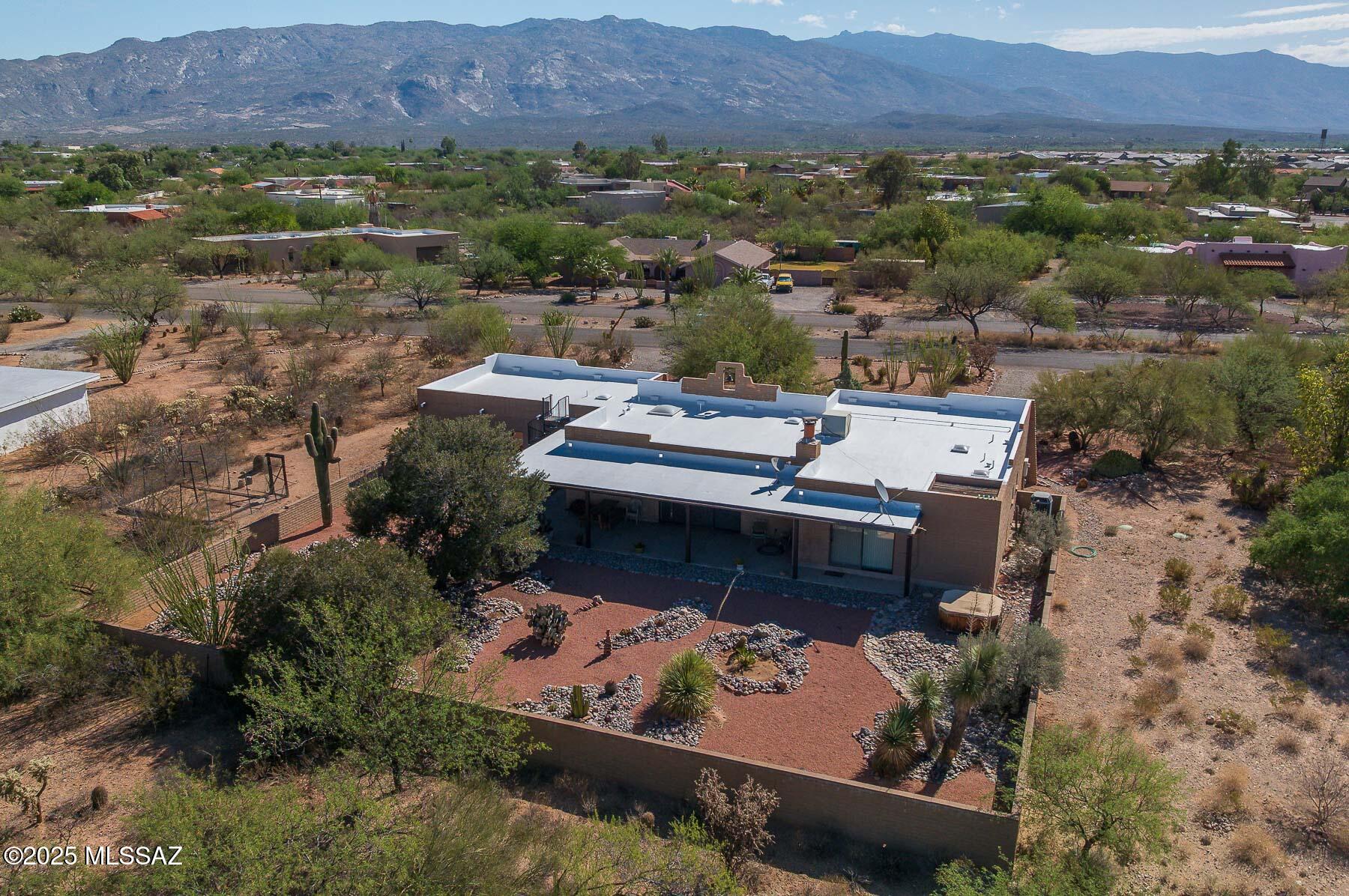 7920 S Camino Mirlo
