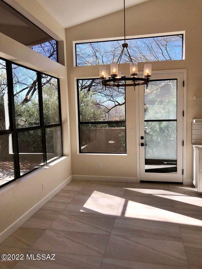 Ventana Canyon Golf Villas - Residential