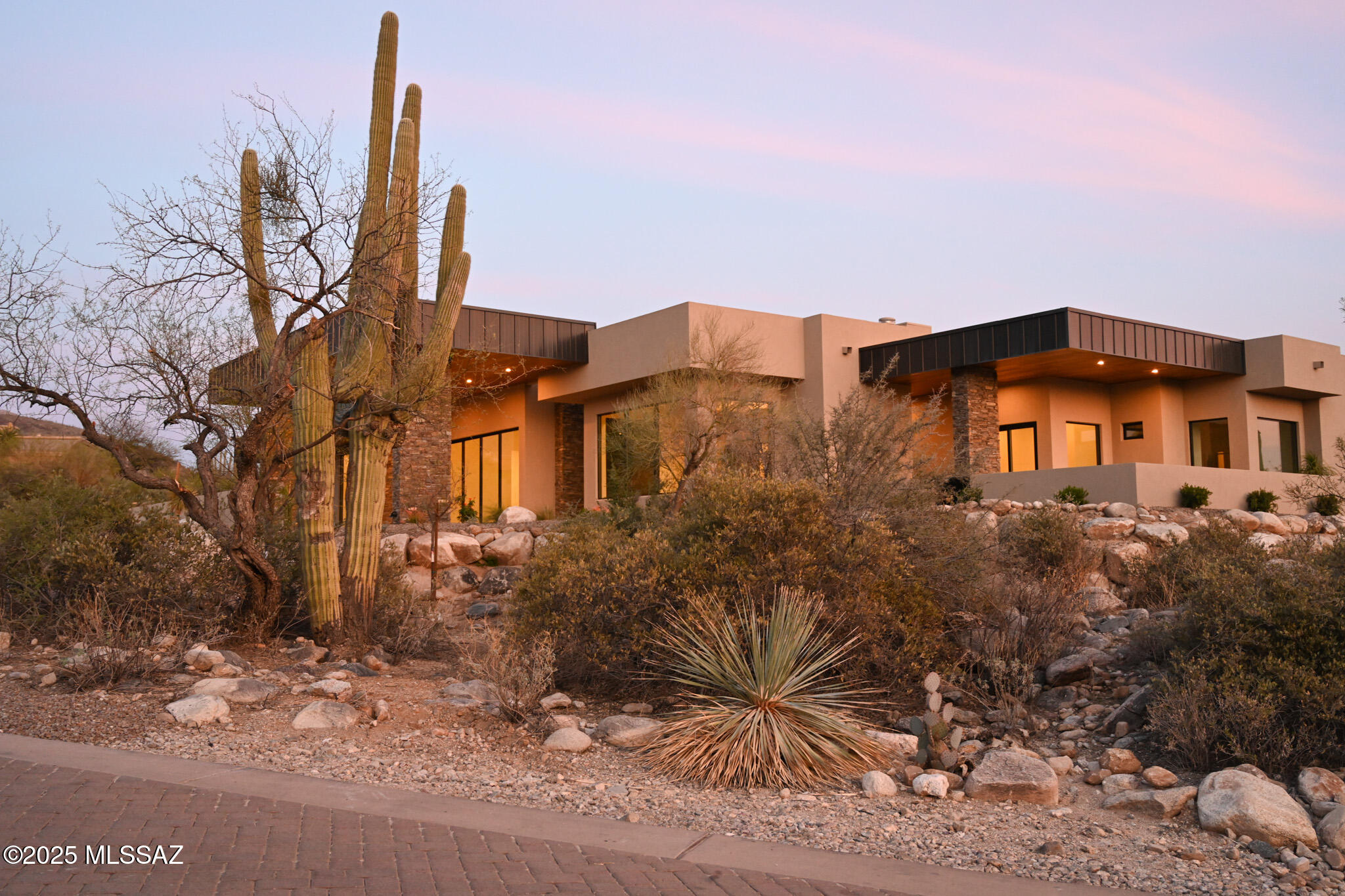 2155 E Desert Garden Drive