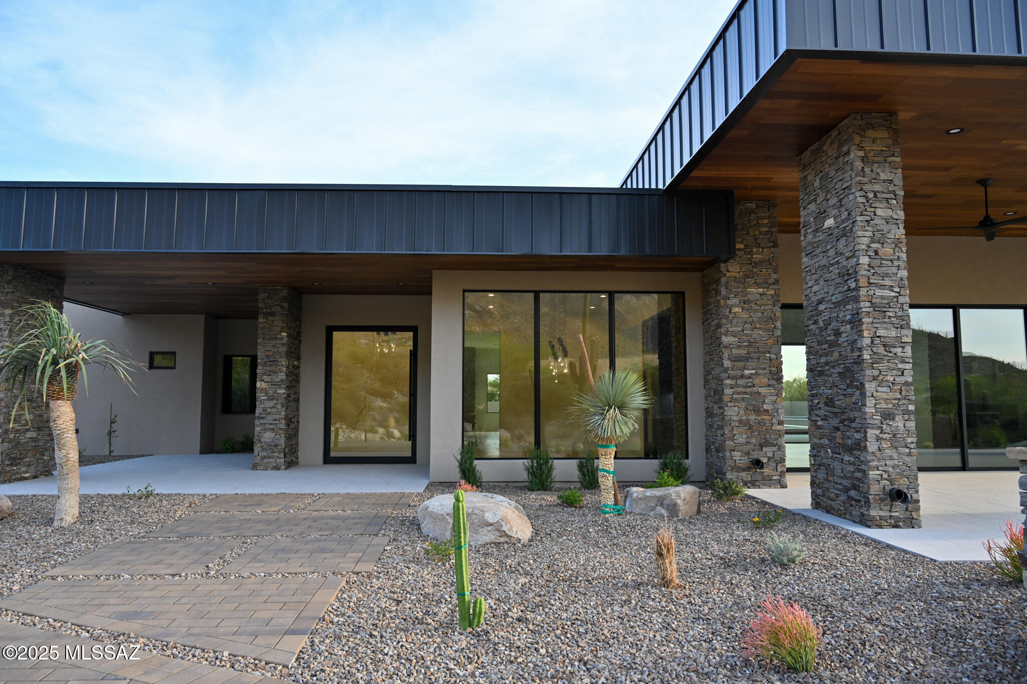 2155 E Desert Garden Drive