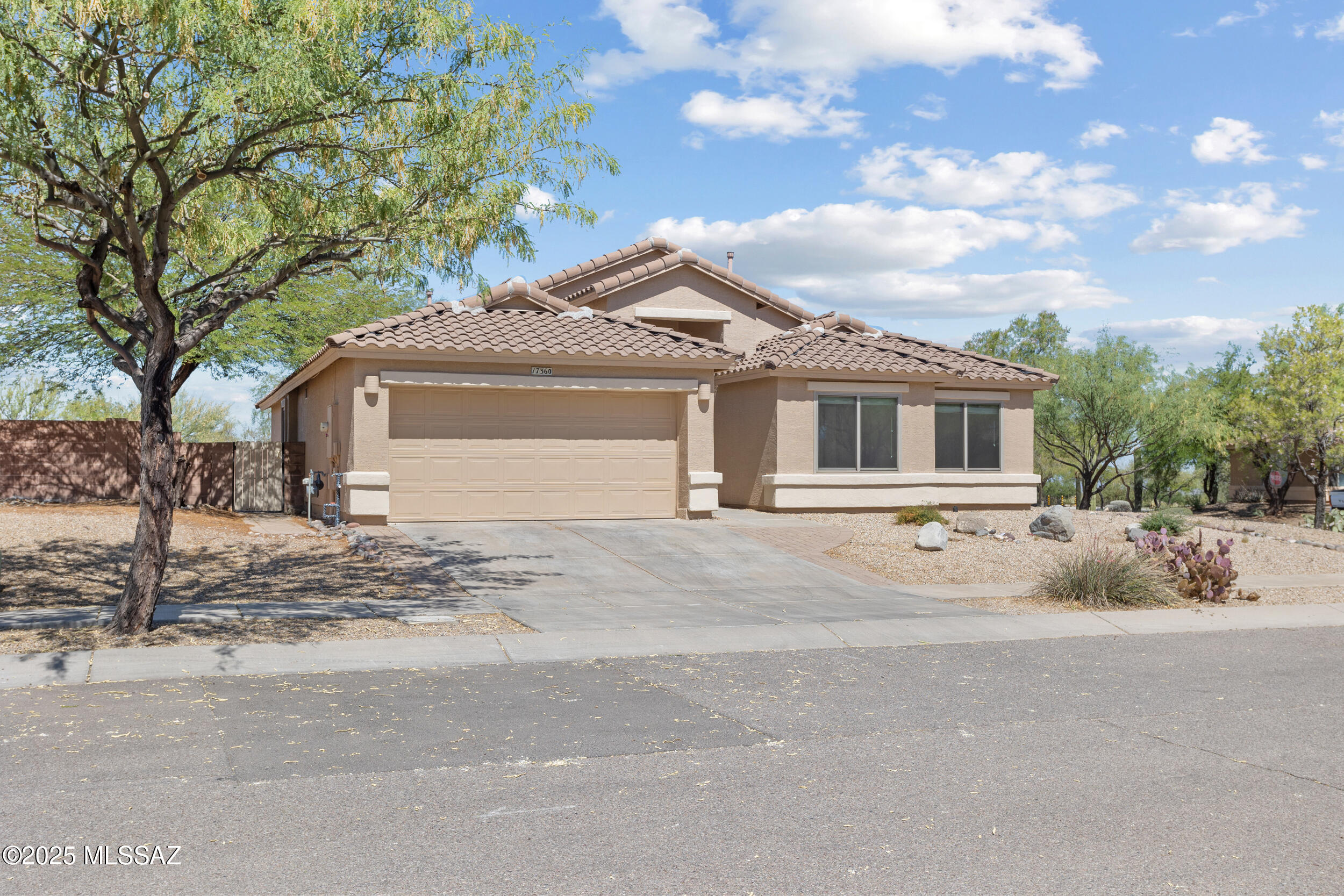 17360 S Sienna Summit Place