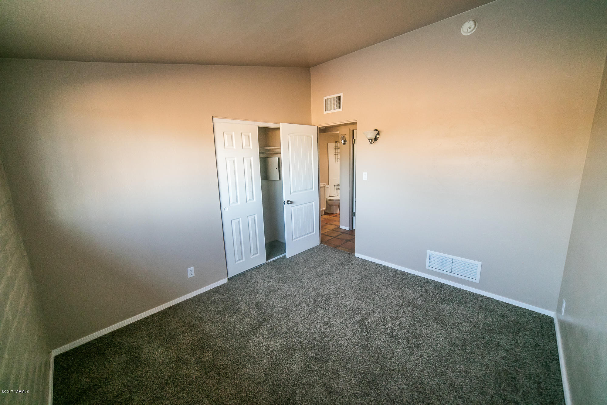 Kingston Knolls Terrace - Residential