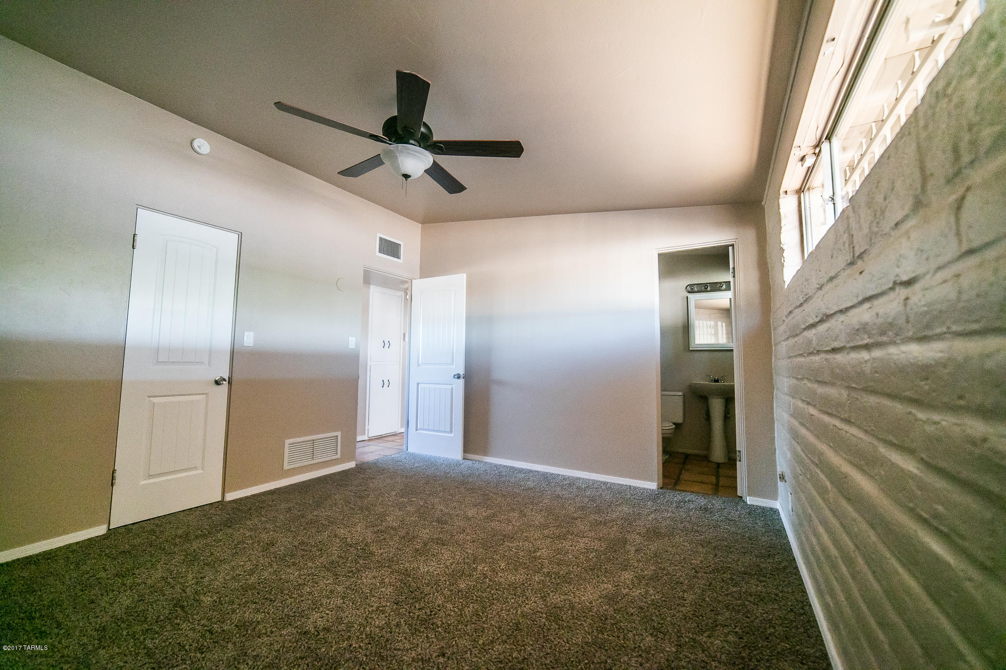 Kingston Knolls Terrace - Residential