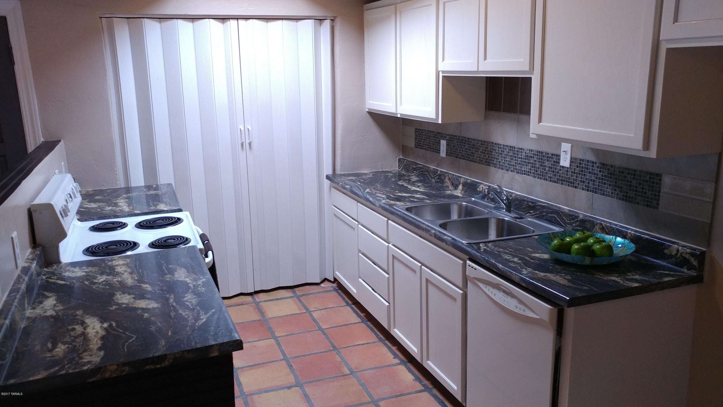 Kingston Knolls Terrace - Residential