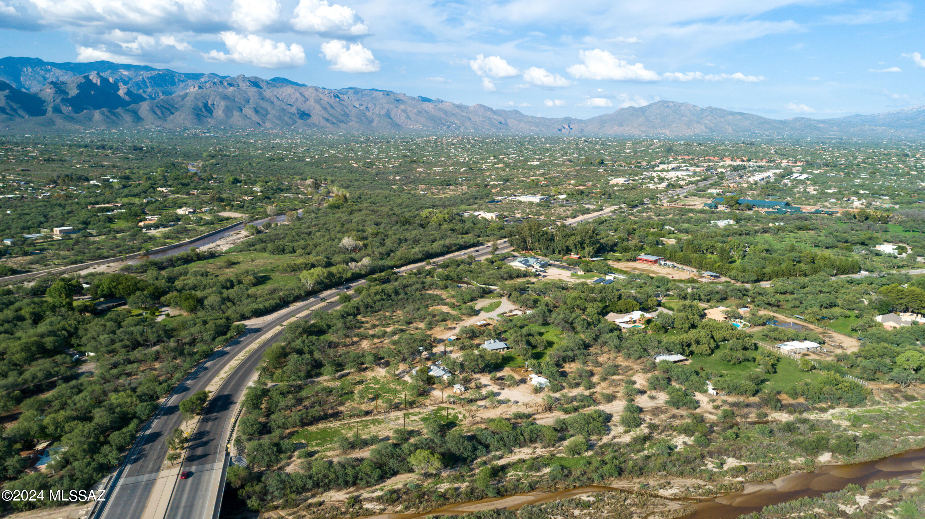 8050 E Tanque Verde Road n/a