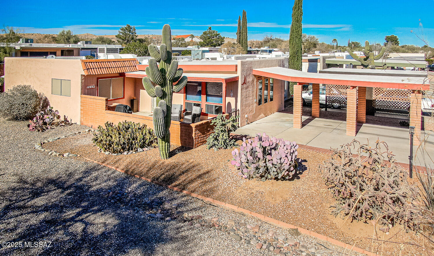 Green Valley Townhouses NO.7 - Residential
