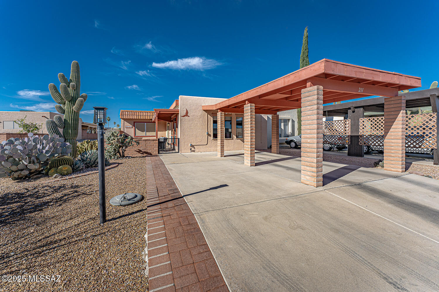 Green Valley Townhouses NO.7 - Residential