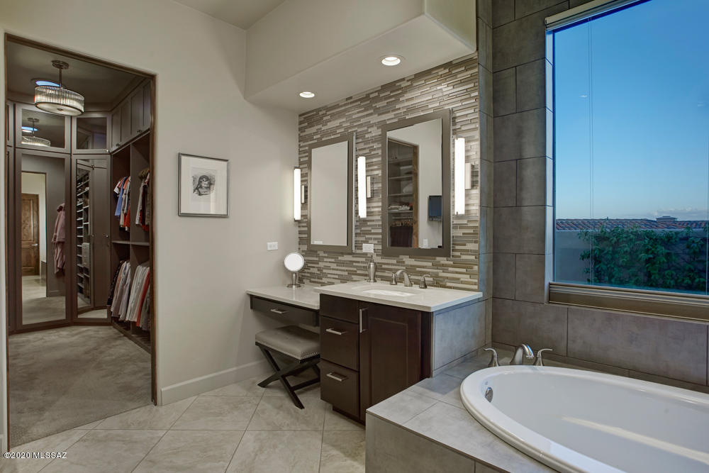 Whaleback Ridge Estates at Ventana Canyon (1-30) - Residential